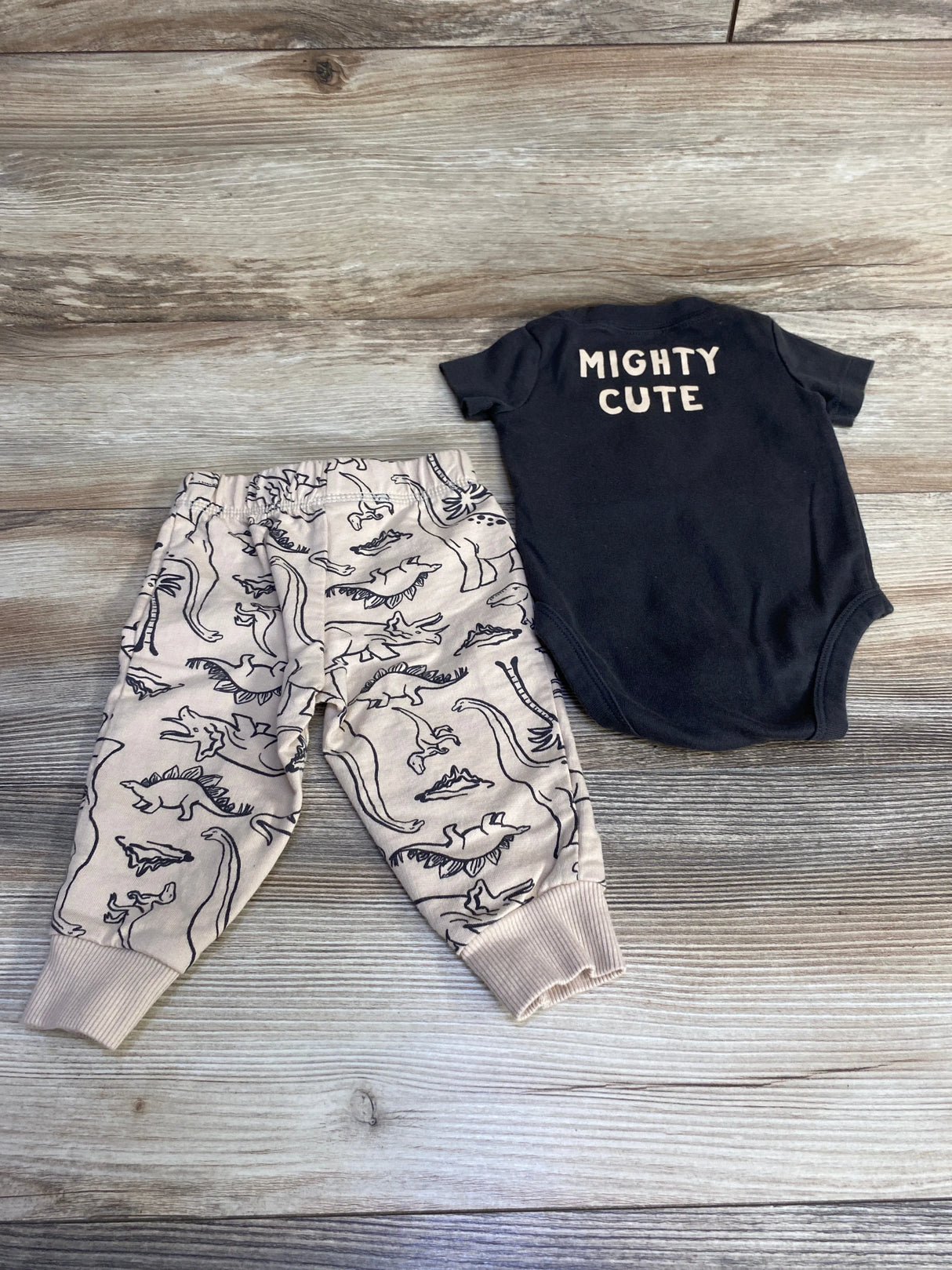 Carter's 2pc Dinosaur Bodysuit & Pants Grey sz 6m