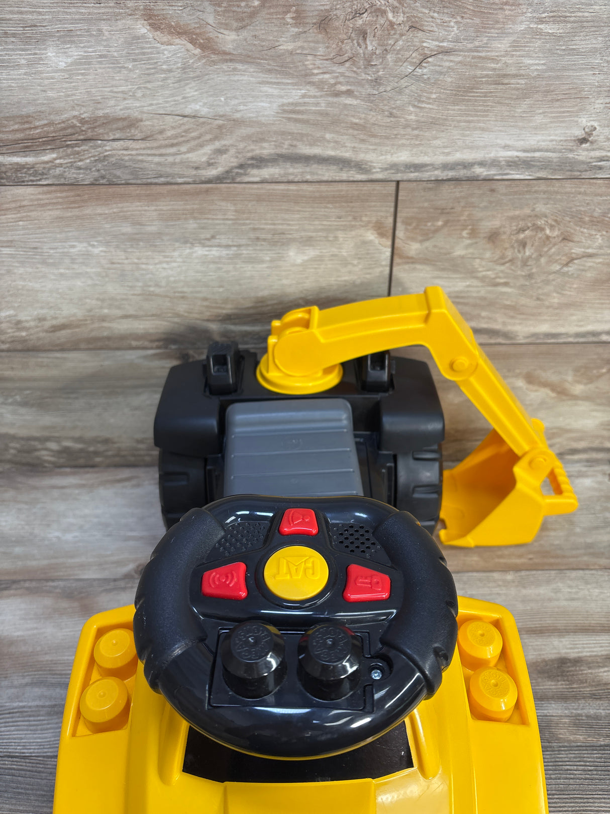 Mega Bloks CAT 3-in-1 Excavator Ride-On