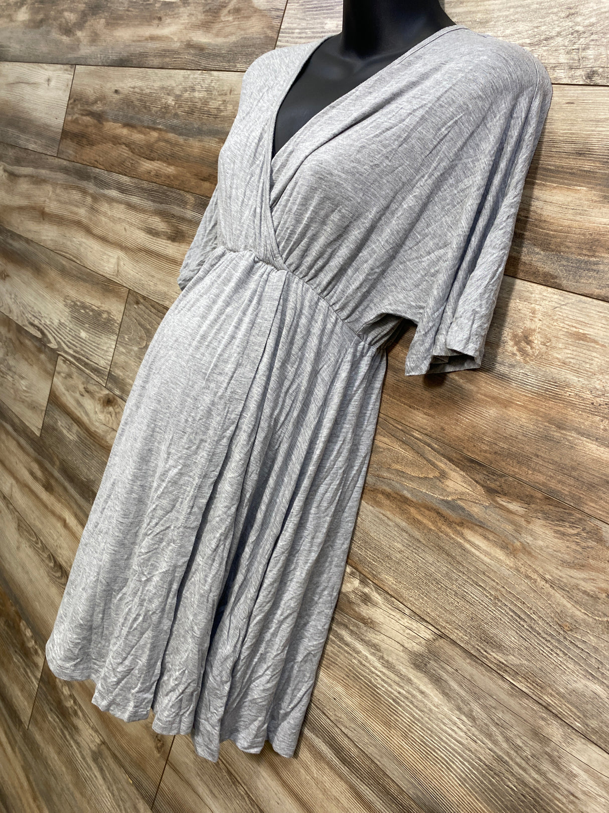 Ekouaer V-Neck Dress Gray sz Small