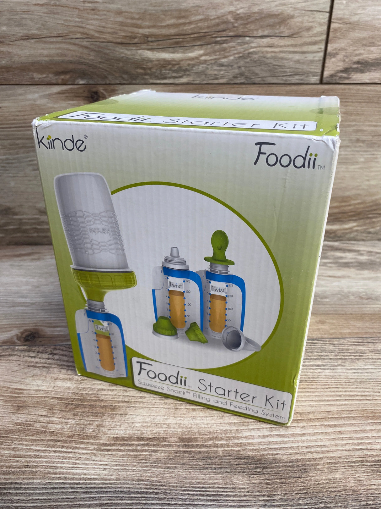 NEW Kiinde Foodii Starter Kit Squeeze Snack Feeding System