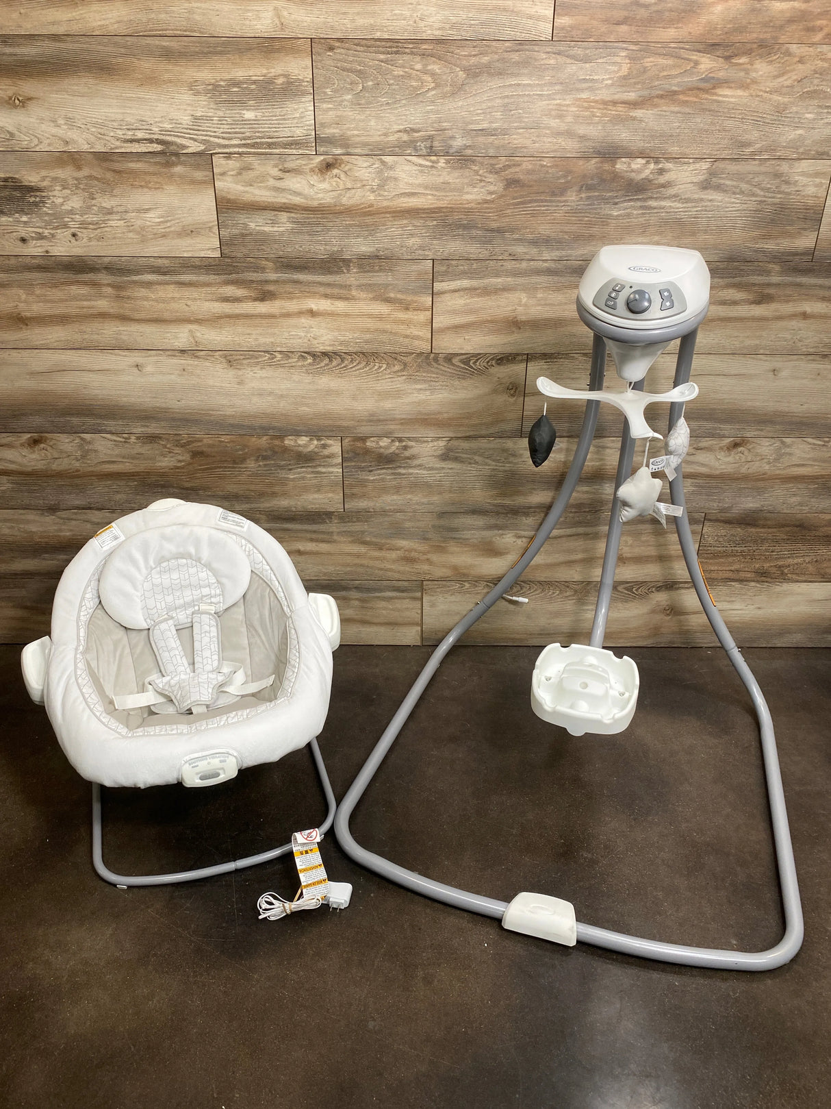 Graco DuetConnect LX Swing and Bouncer in Redmond