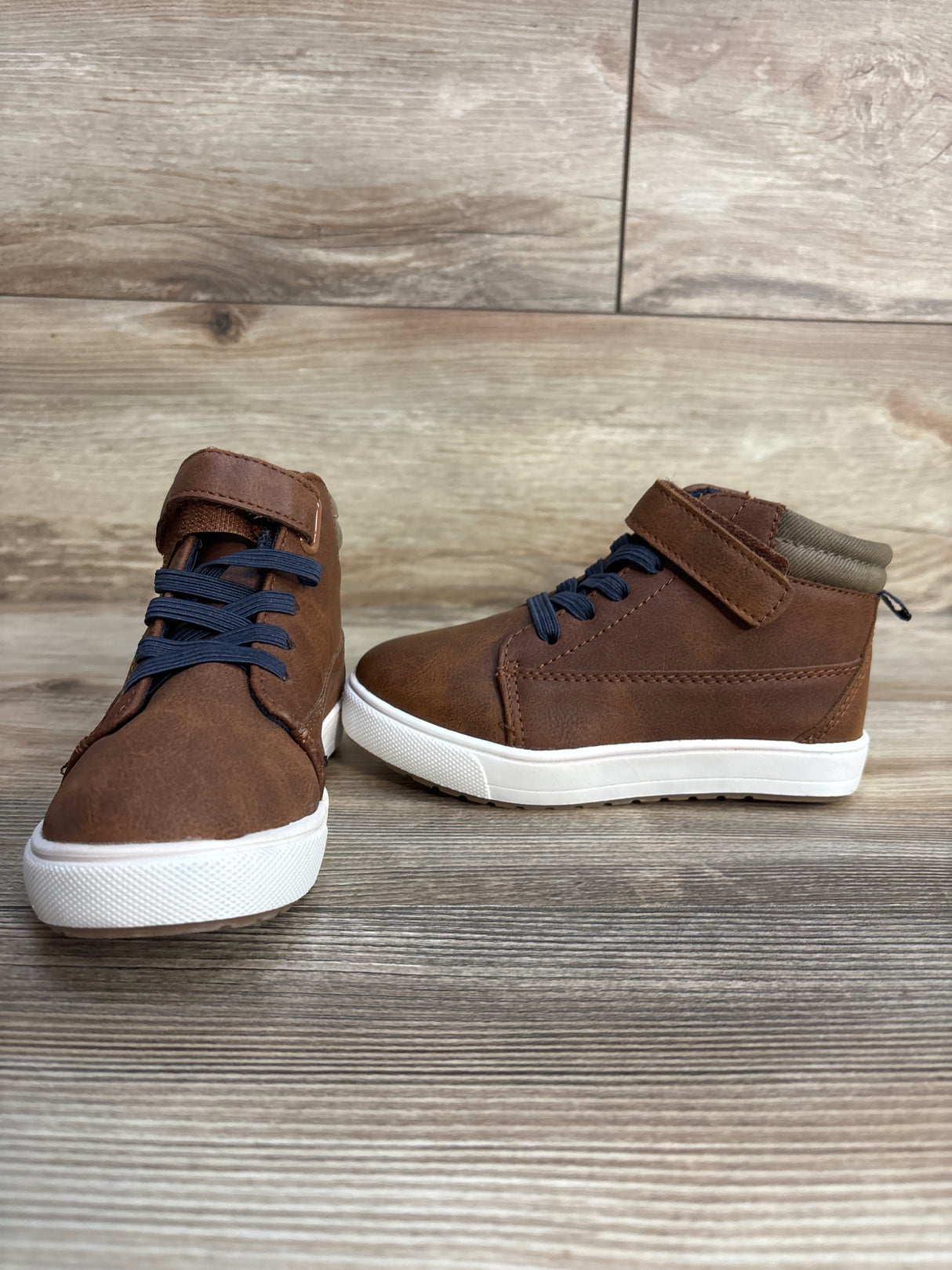 NWOT Wonder Nation Casual High-Top Sneakers, Brown sz 10c