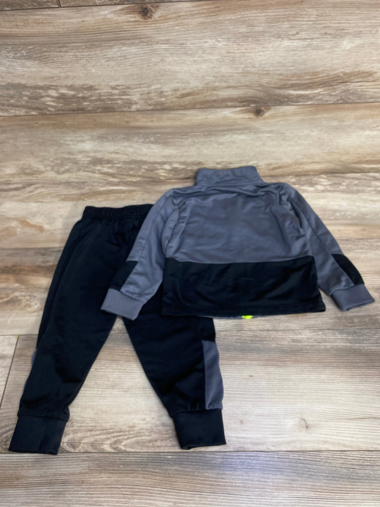 Nike 2pc Tracksuit Set Grey sz 24m