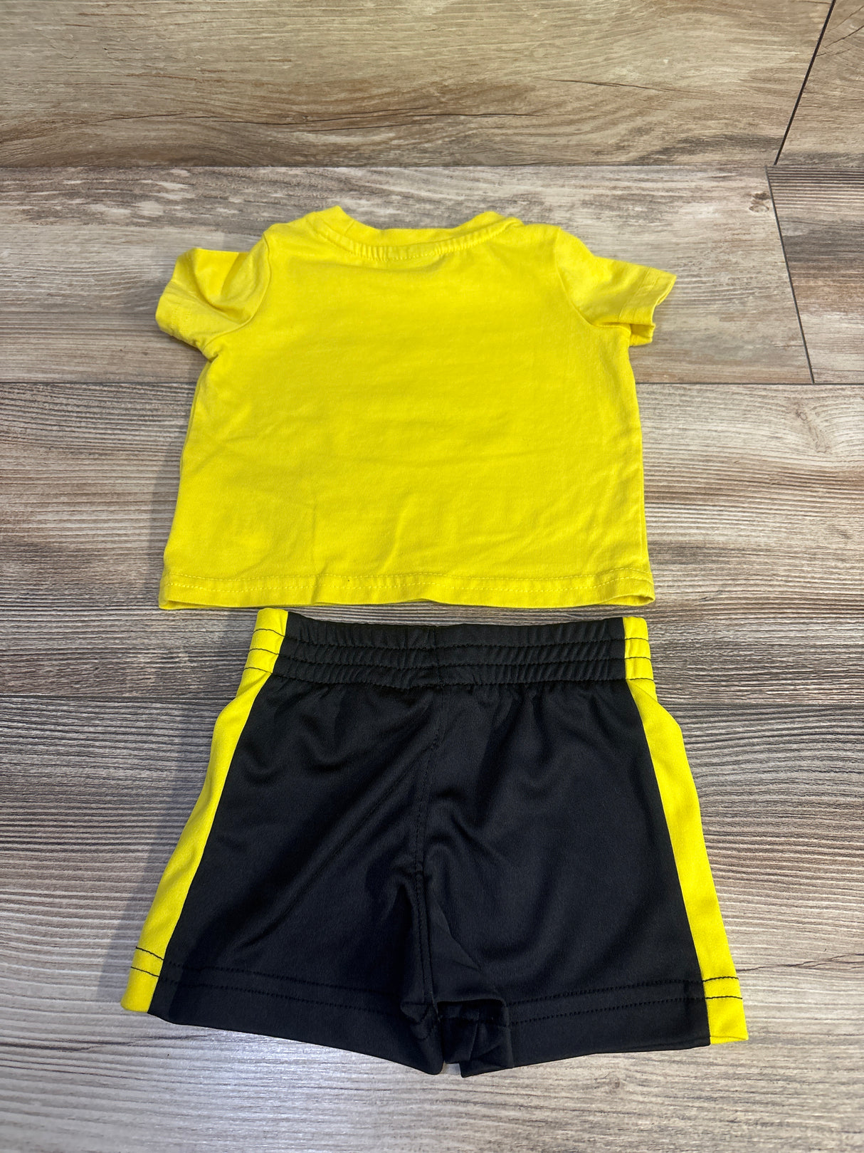 Puma 2pc Shirt & Shorts Set Yellow sz 0-3m