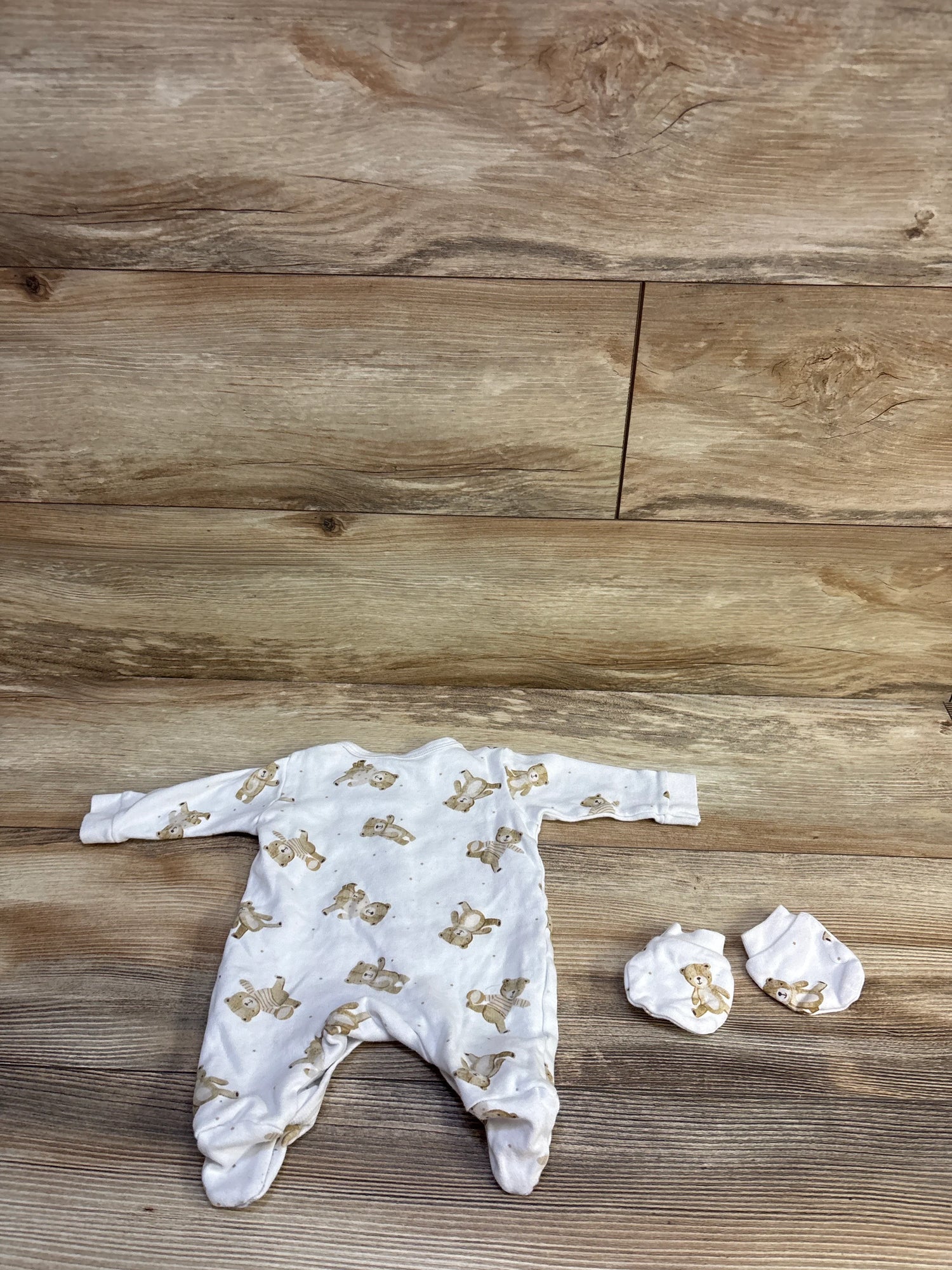 Rock A Bye Baby 2pc snap Sleeper & Mittens White sz Newborn