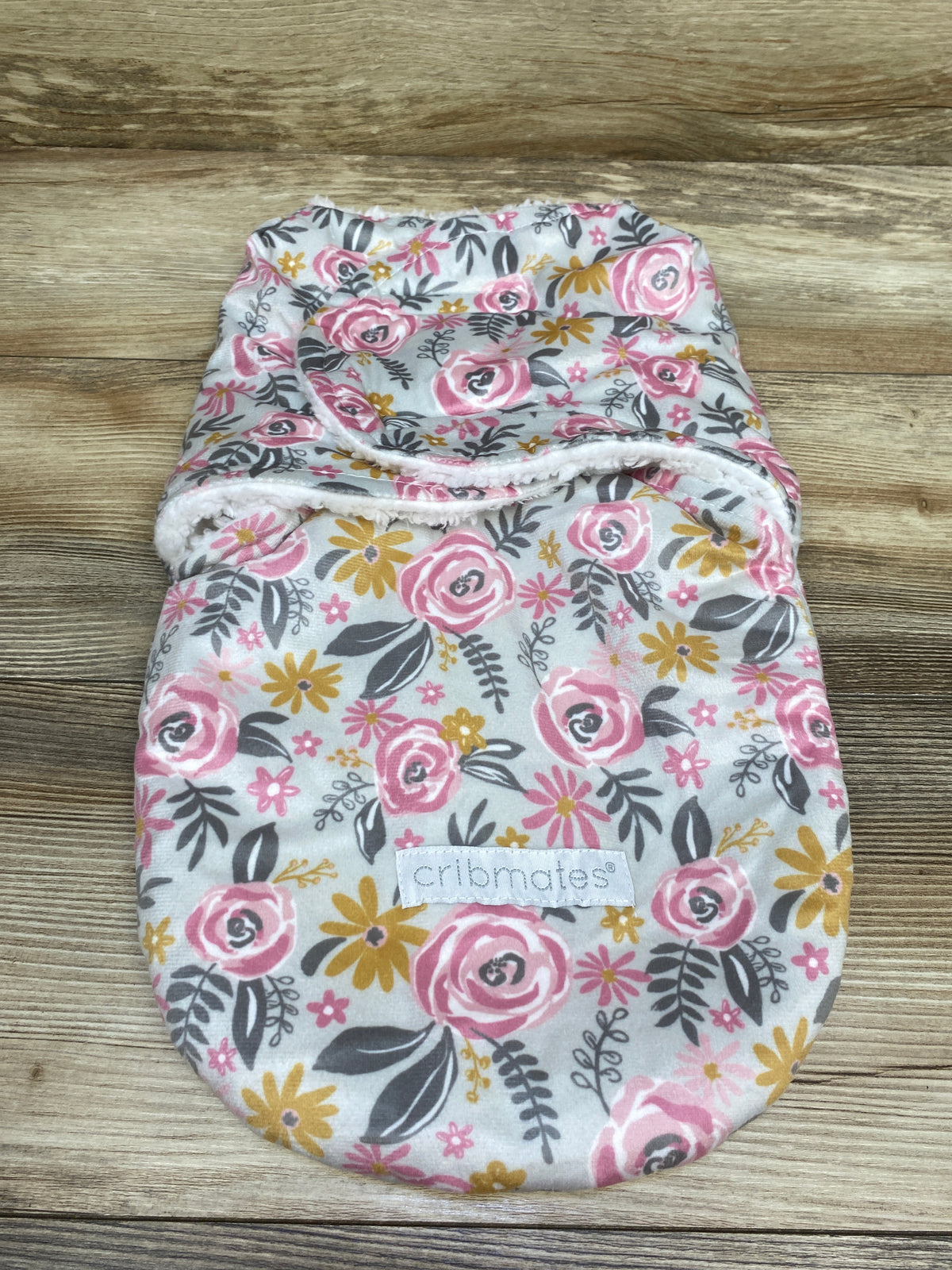 Cribmates Floral Plush Swaddle Wrap Grey sz Newborn