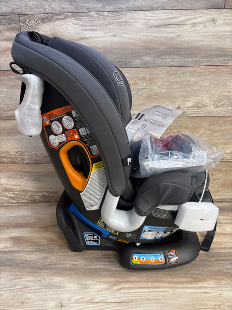 NEW Graco Turn2Me 3-in-1 Rotating Convertible Car Seat in Manchester - Me n Mommy To Be