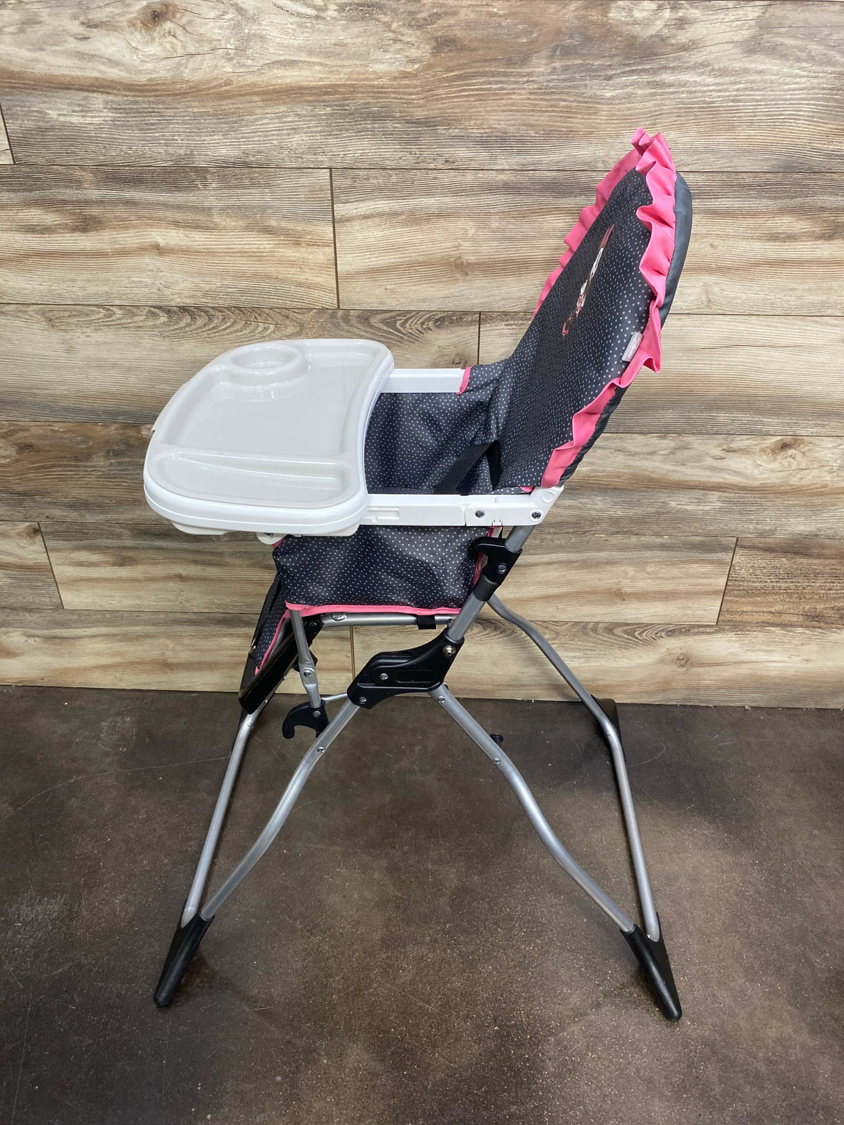 Disney Baby 3D Ultra Full-Size High Chair, Modern Minnie