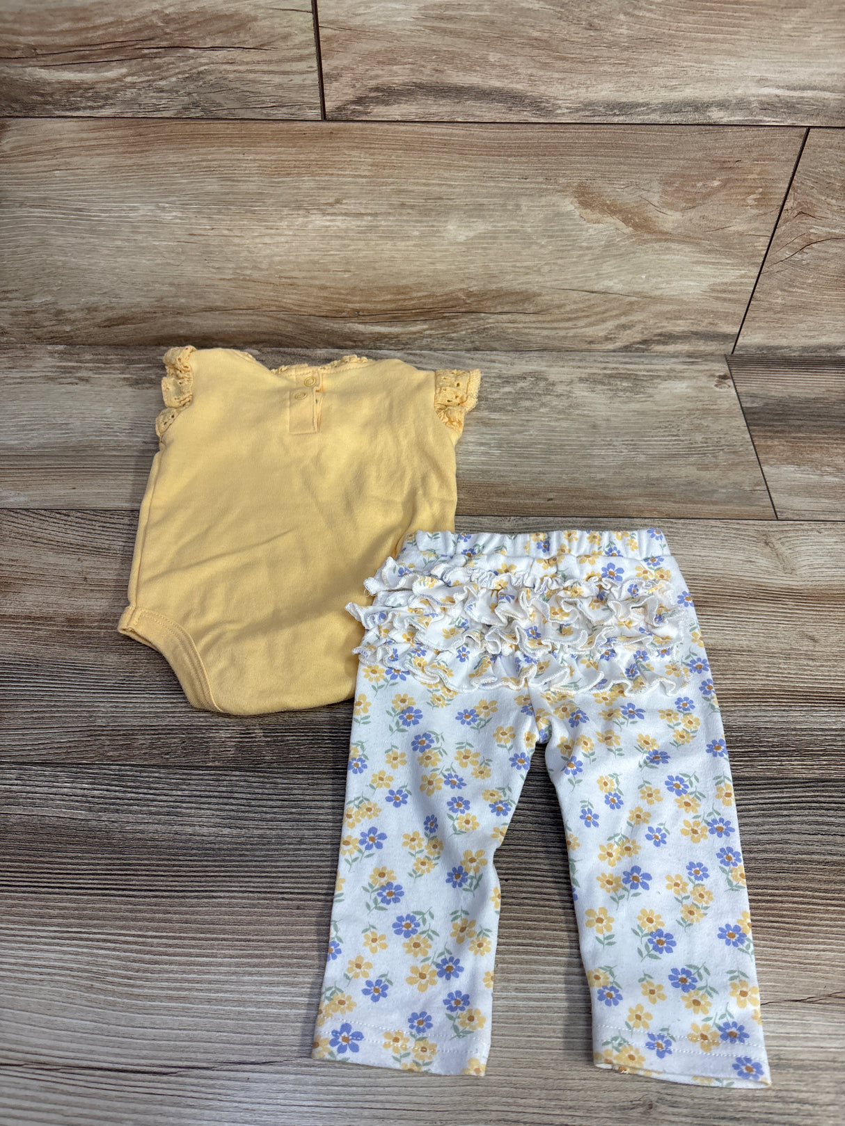 Nicole Miller 2pc Ruffled Bodysuit & Pants Set Yellow sz 6-9m