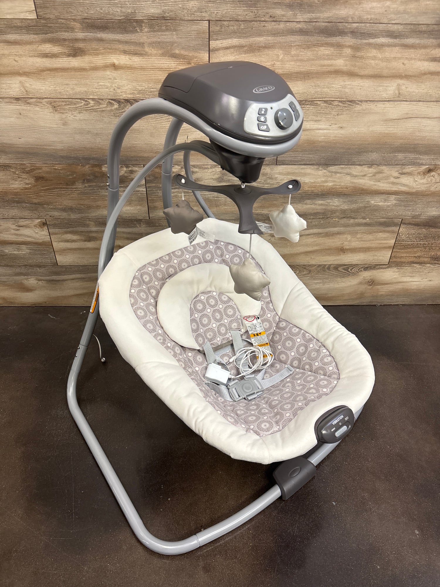 Graco Simple Sway Baby Swing in Beige
