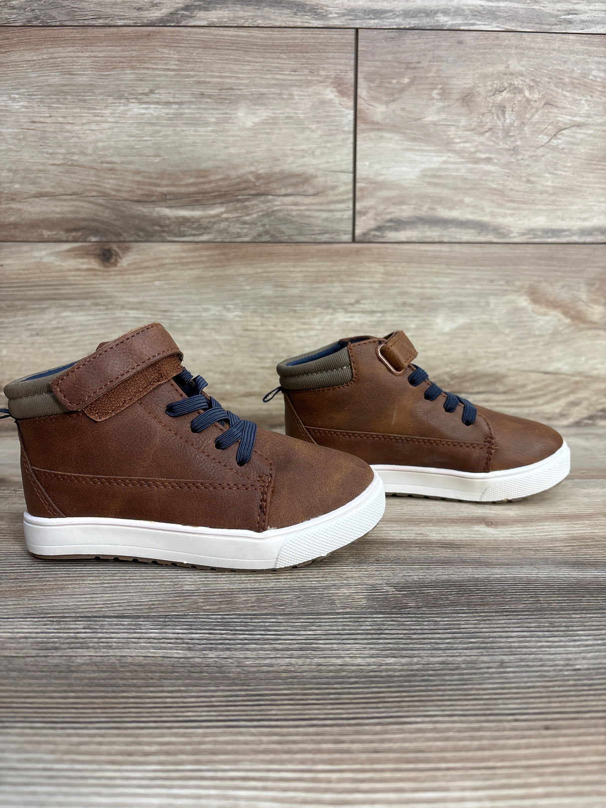 NWOT Wonder Nation Casual High-Top Sneakers, Brown sz 10c