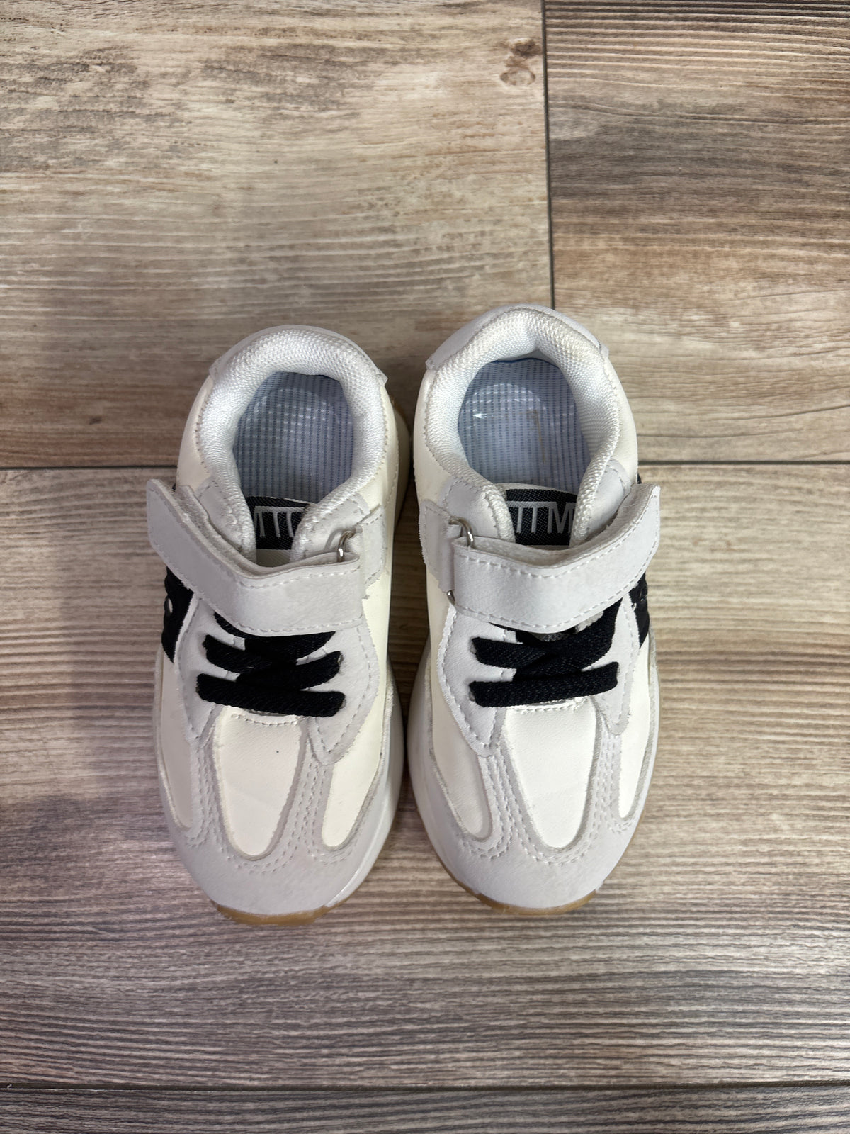 Casual Hook And loop Strap Sneakers Cream sz 7.5c