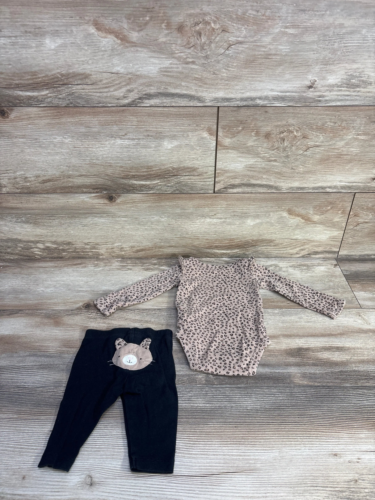 Carter's 2pc Leopard Bodysuit & Pants Set Beige sz 3m