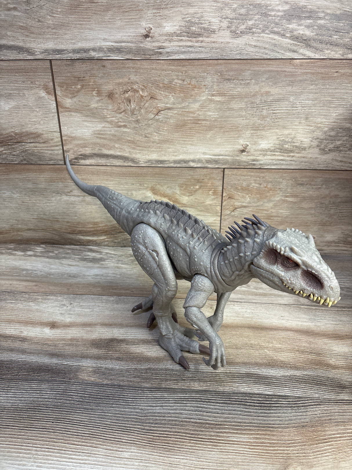 Jurassic World Camouflage 'N Battle Indominus Rex