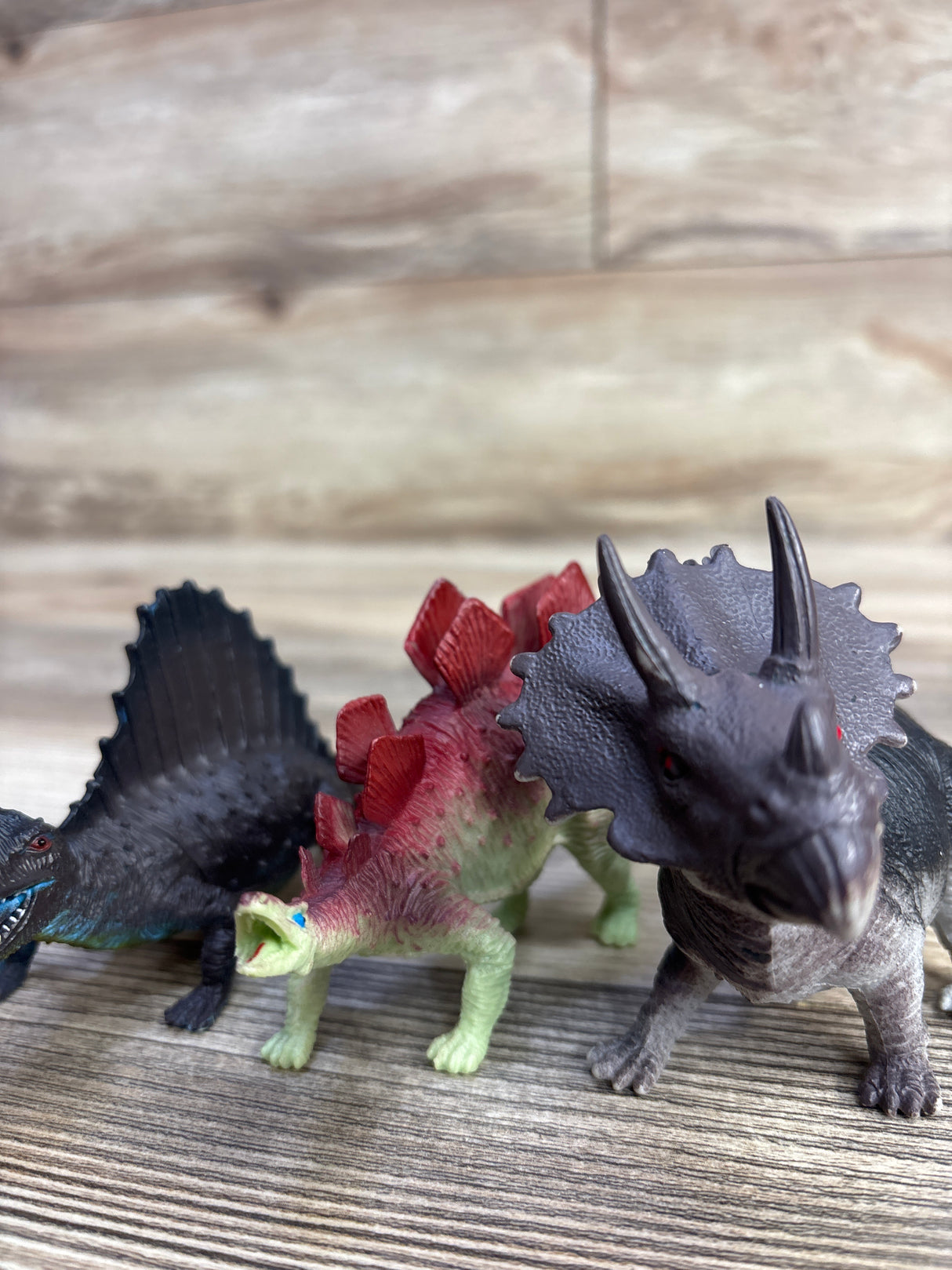 Mini Dinosaur Action Figures, 3pk