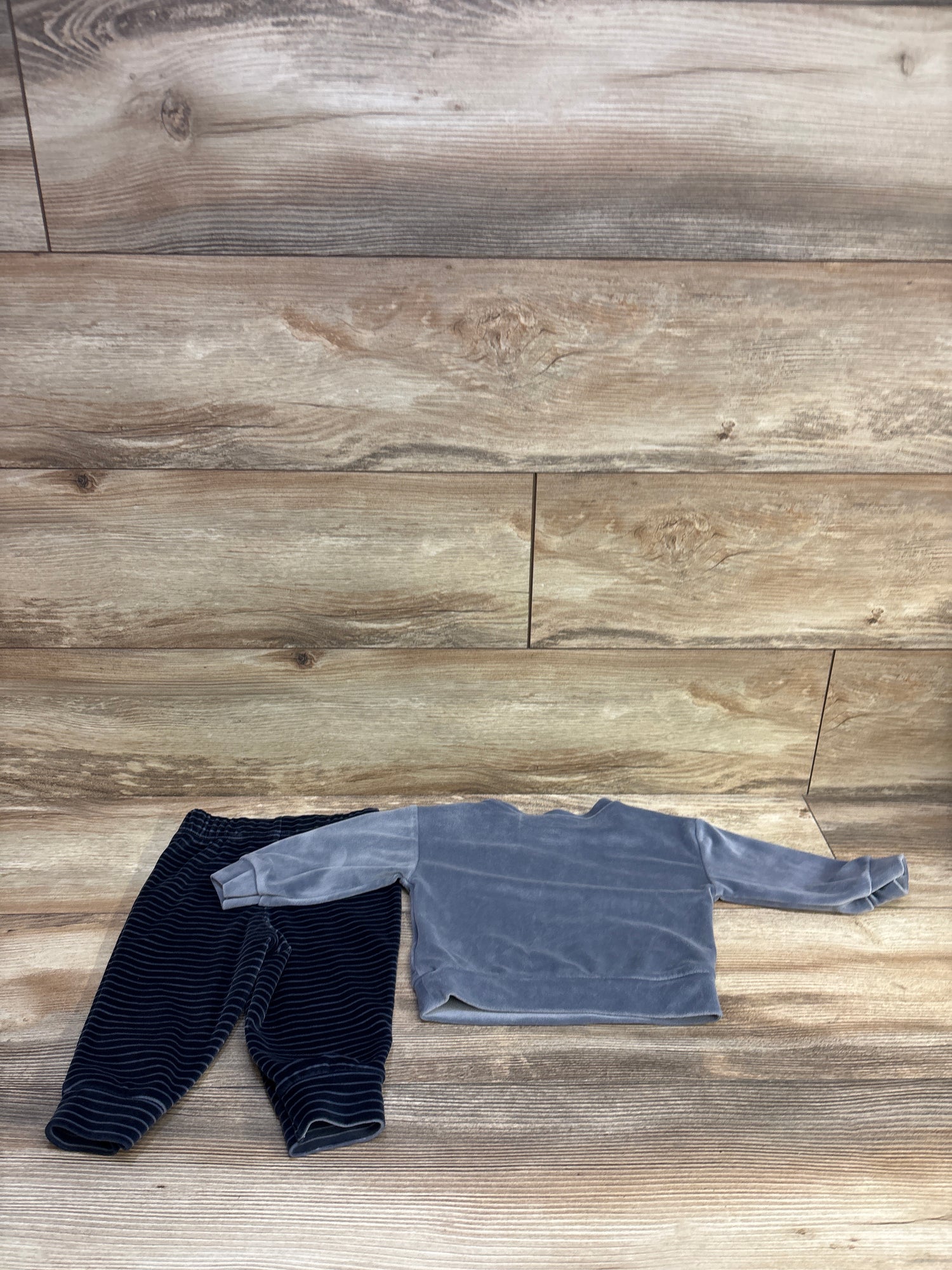 Carter's 2pc Velour Shirt & Pants Set Grey sz 9m