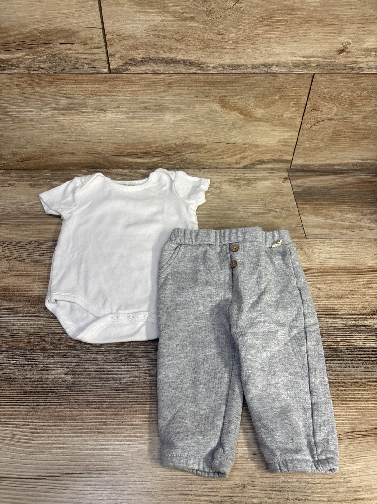 Rabbit + Bear Organic 2pc Bodysuit & Pants Set White sz 6-9m