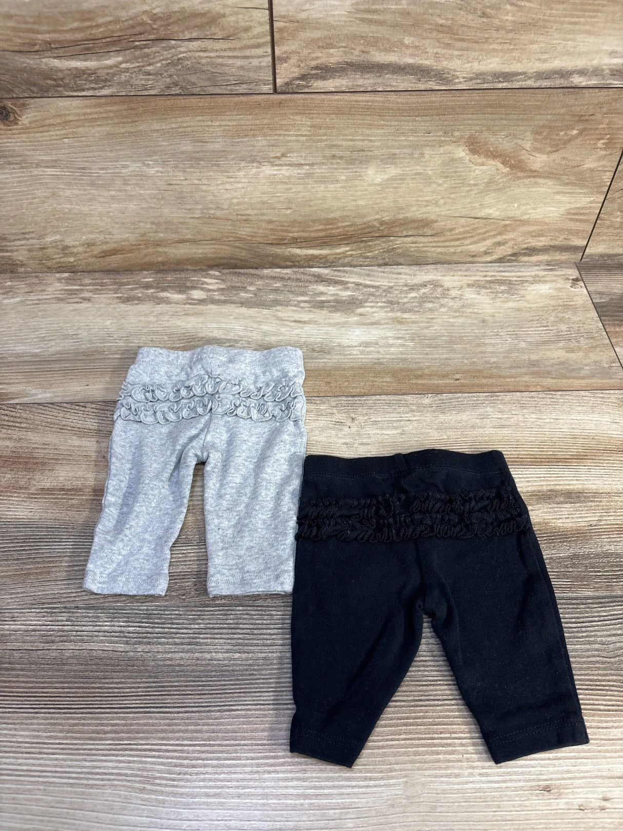 Carter's 2pk Ruffle Pants Grey/Black sz Newborn