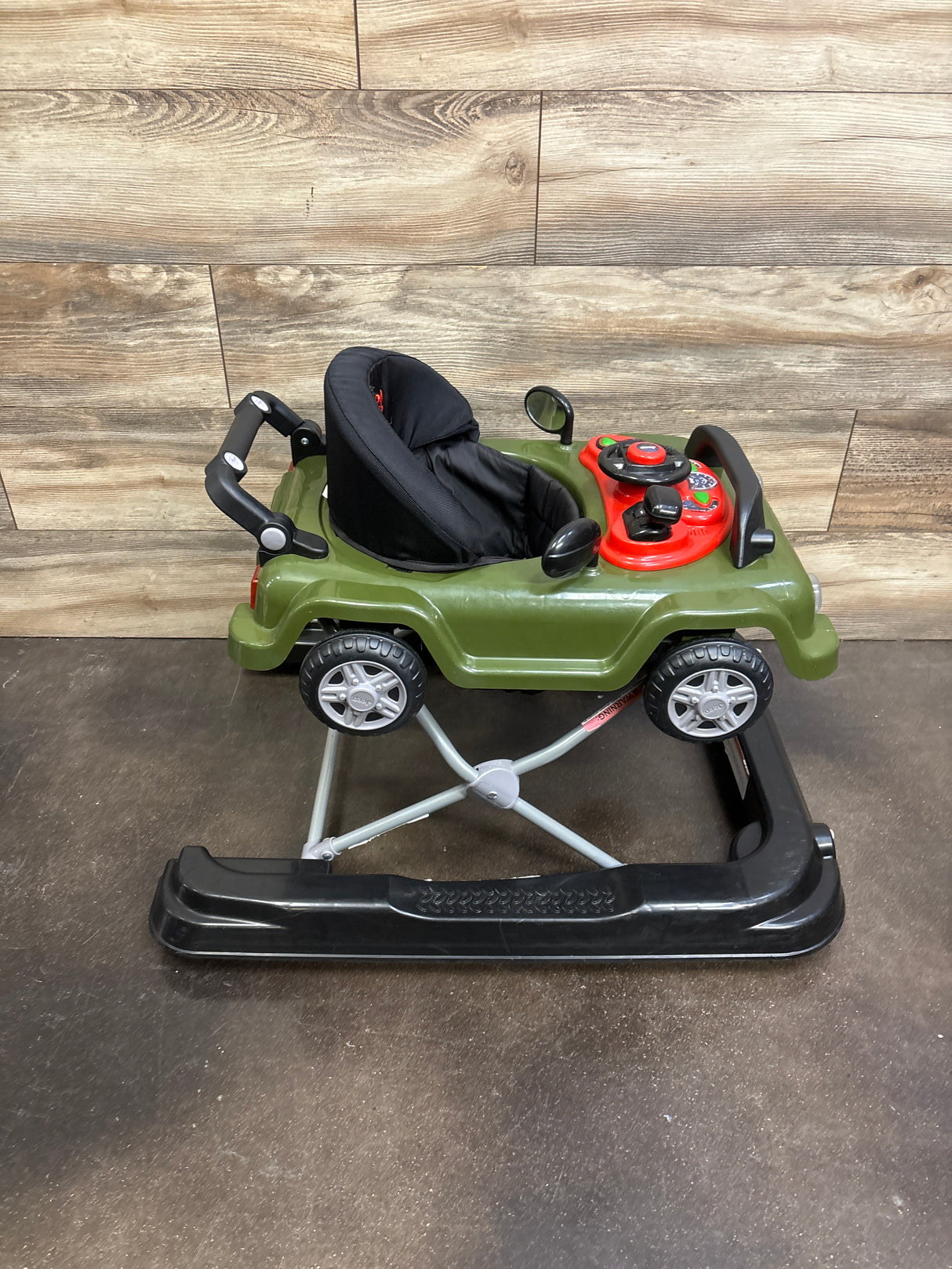 Delta Children Jeep Classic Wrangler 3-in-1 Grow With Me Activity Walker, Green
