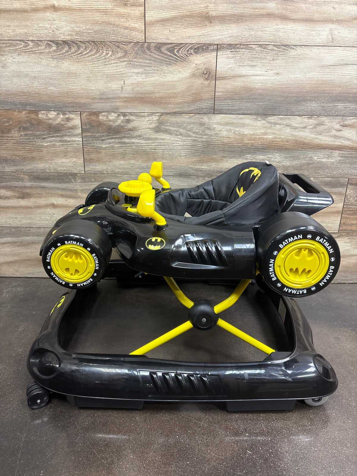 KidsEmbrace DC Comics Batmobile Baby Walker Black/Yellow