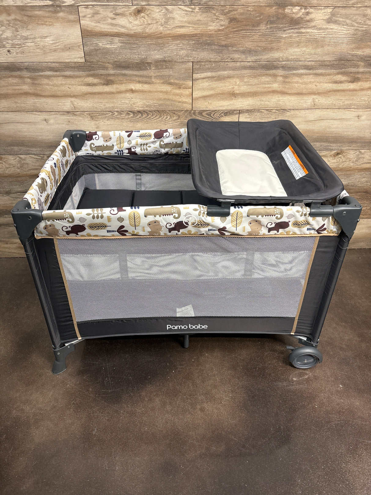 Pamo Babe Unisex Nursery Center Portable Playard, Khaki