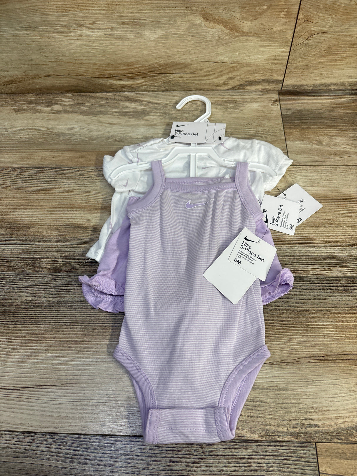 NEW Nike 3pc Short Sleeve Shirt, Tank Bodysuit, & Shorts Set White/Purple sz 6m