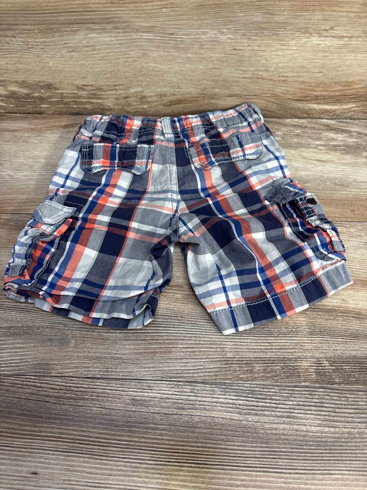 Oshkosh Plaid Cargo Shorts Grey sz 3T - Me n Mommy To Be