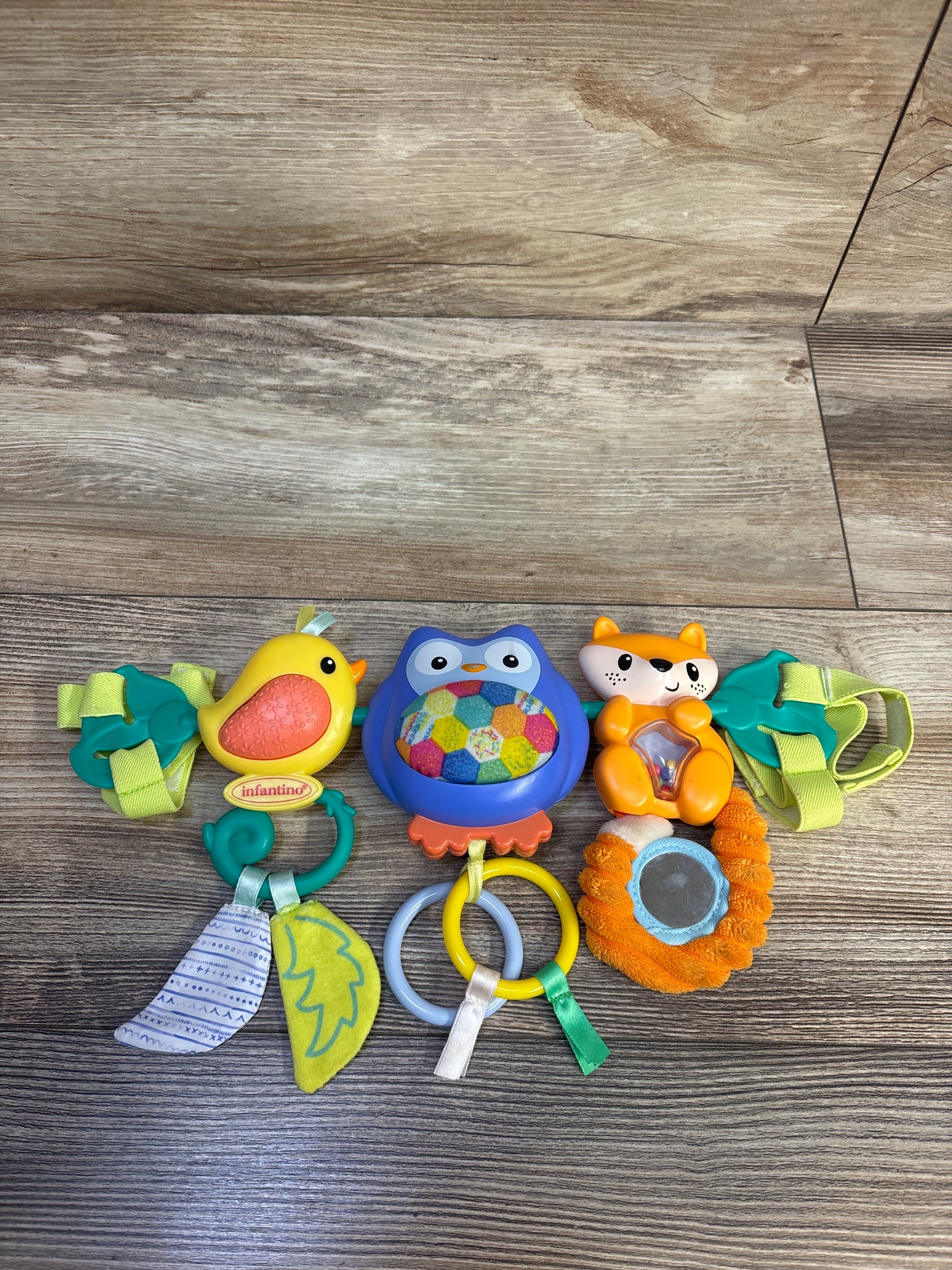 Infantino Go gaga! Musical Travel Bar Activity Toy