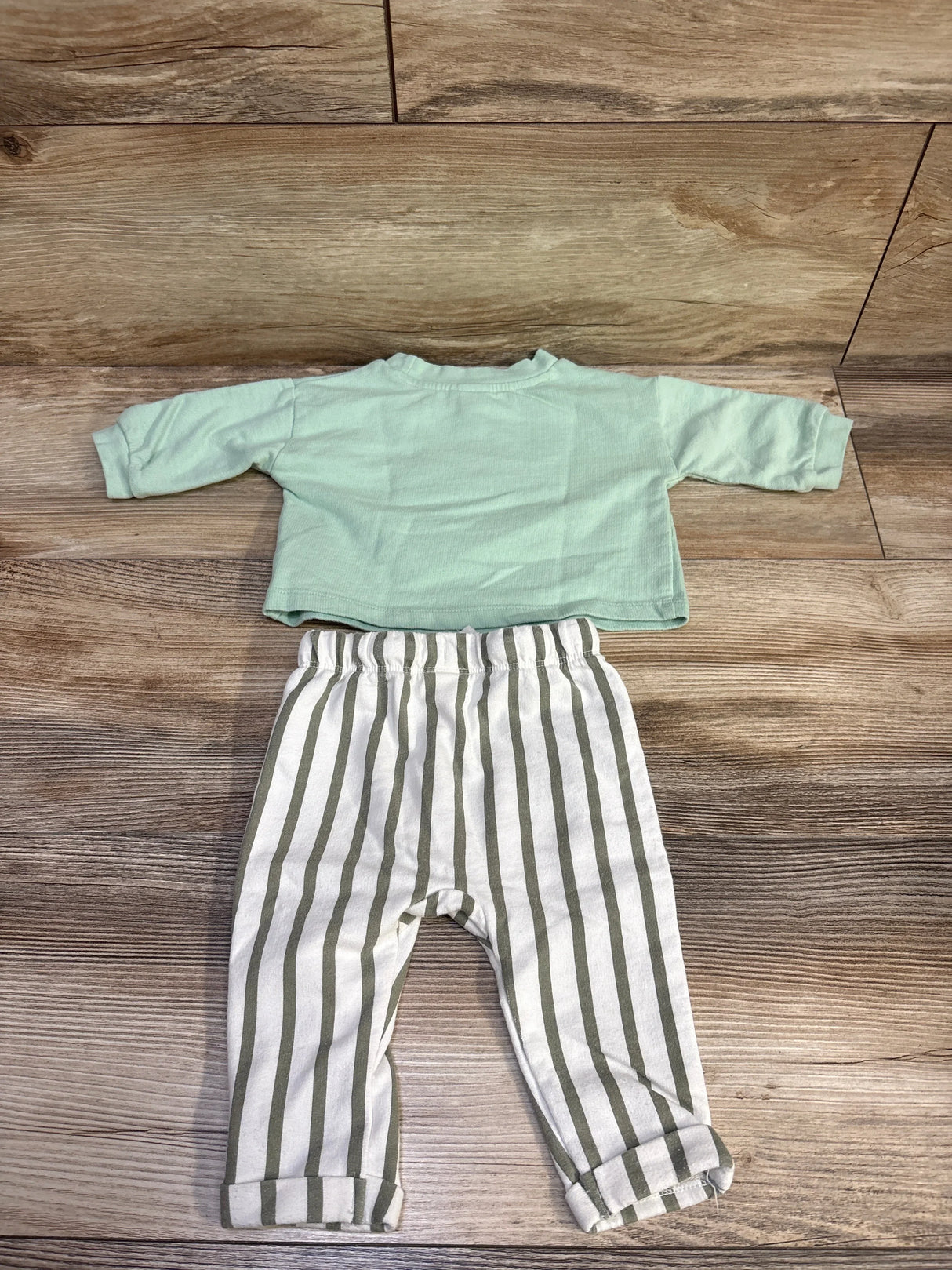Cat & Jack 2pc Wheely Cute Set Green sz 0-3m