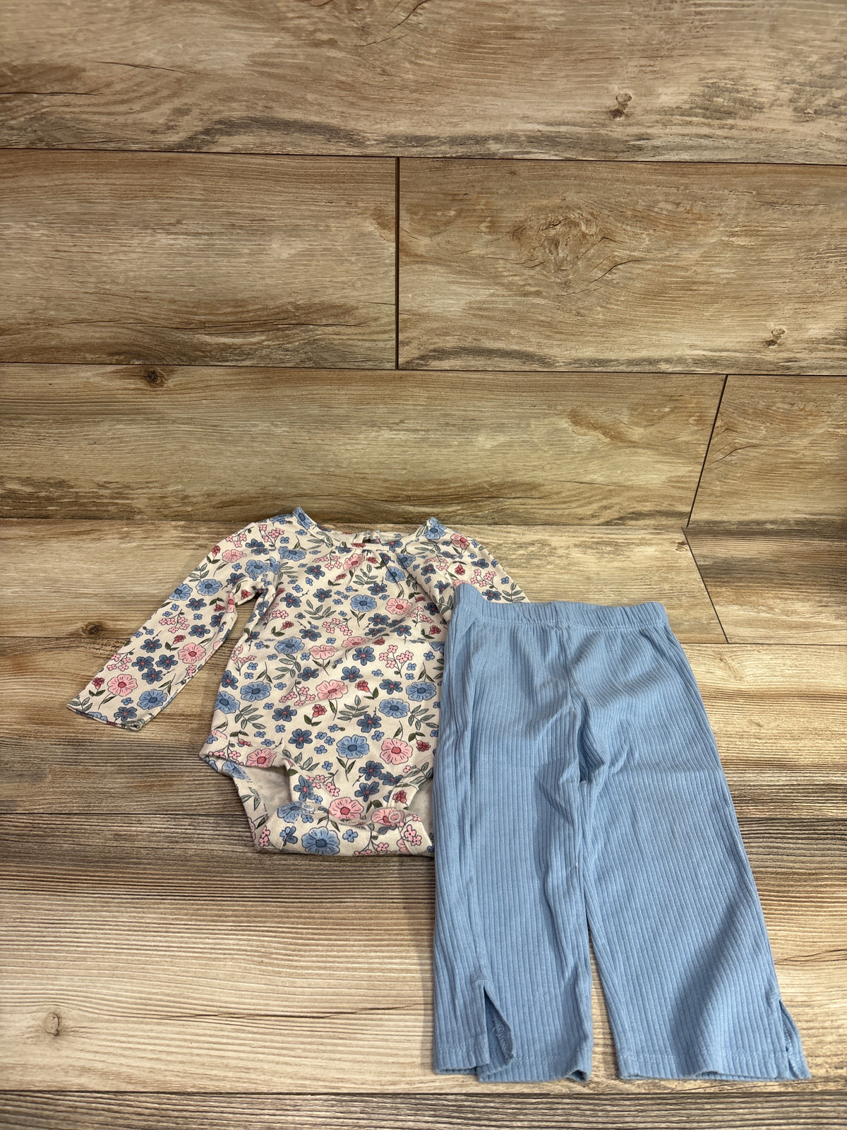 Carter's 2pc Floral Bodysuit & Pants Set Ivory sz 18m