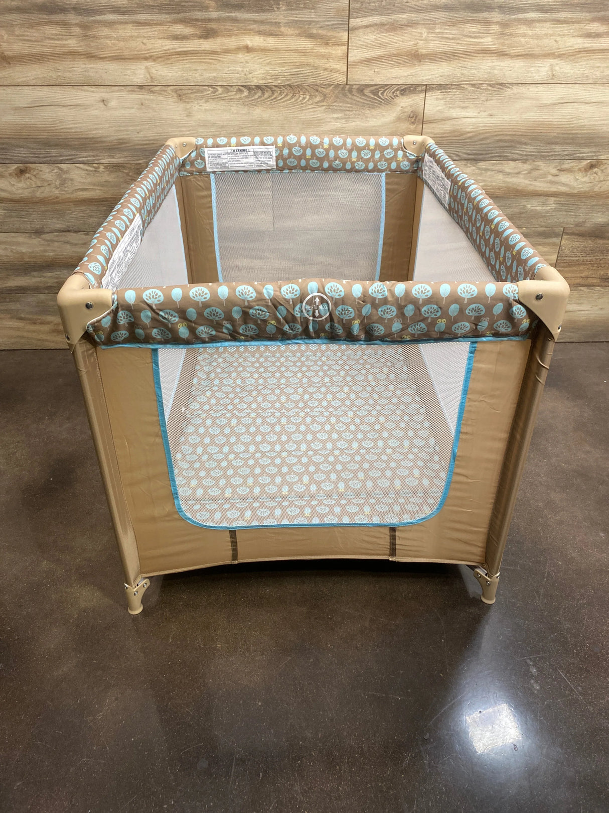 NEW Dream On Me Zodiak Portable Play Yard in Coffee and Blue