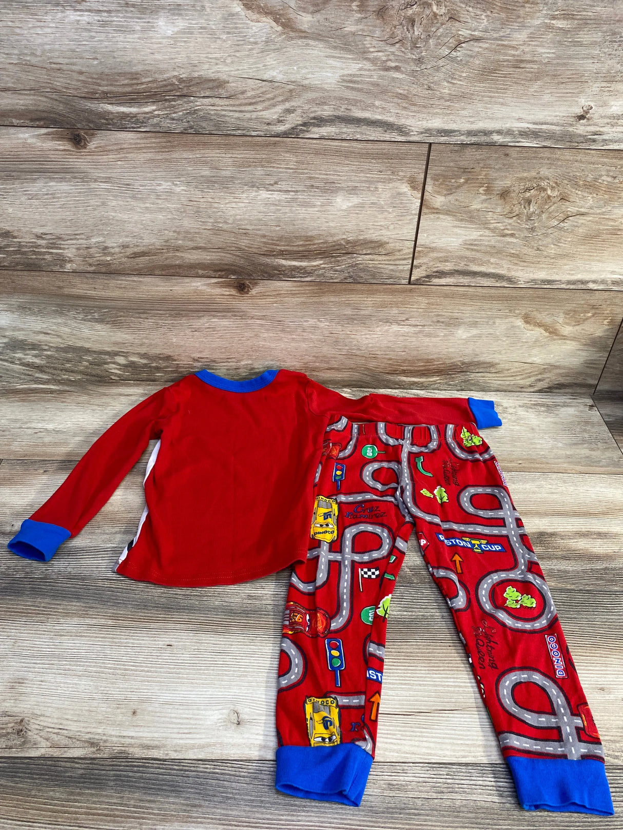 Disney Store 2pc Lightning McQueen Pajama Set Red sz 5T