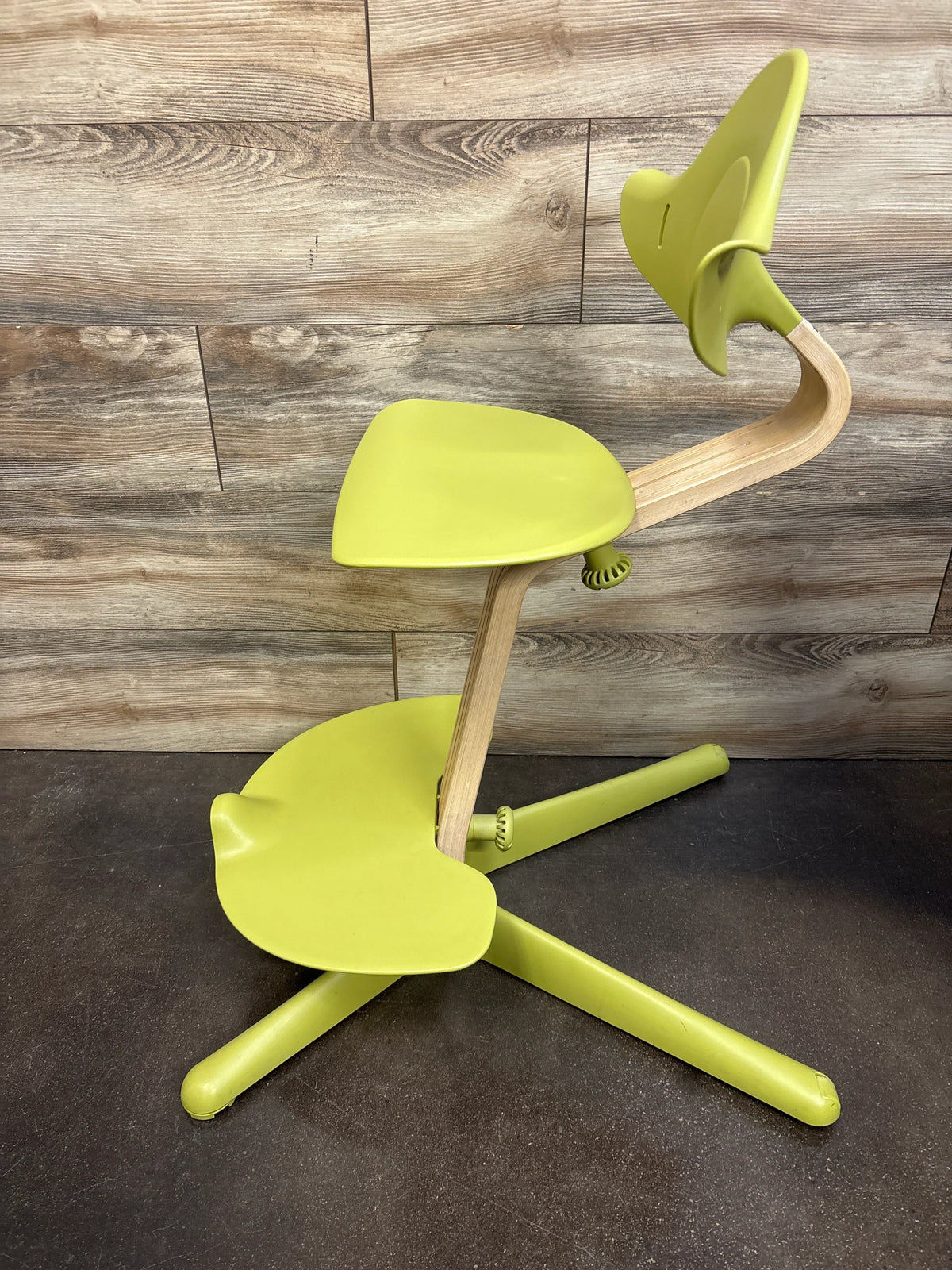 Stokke Nomi Adjustable High Chair in Green