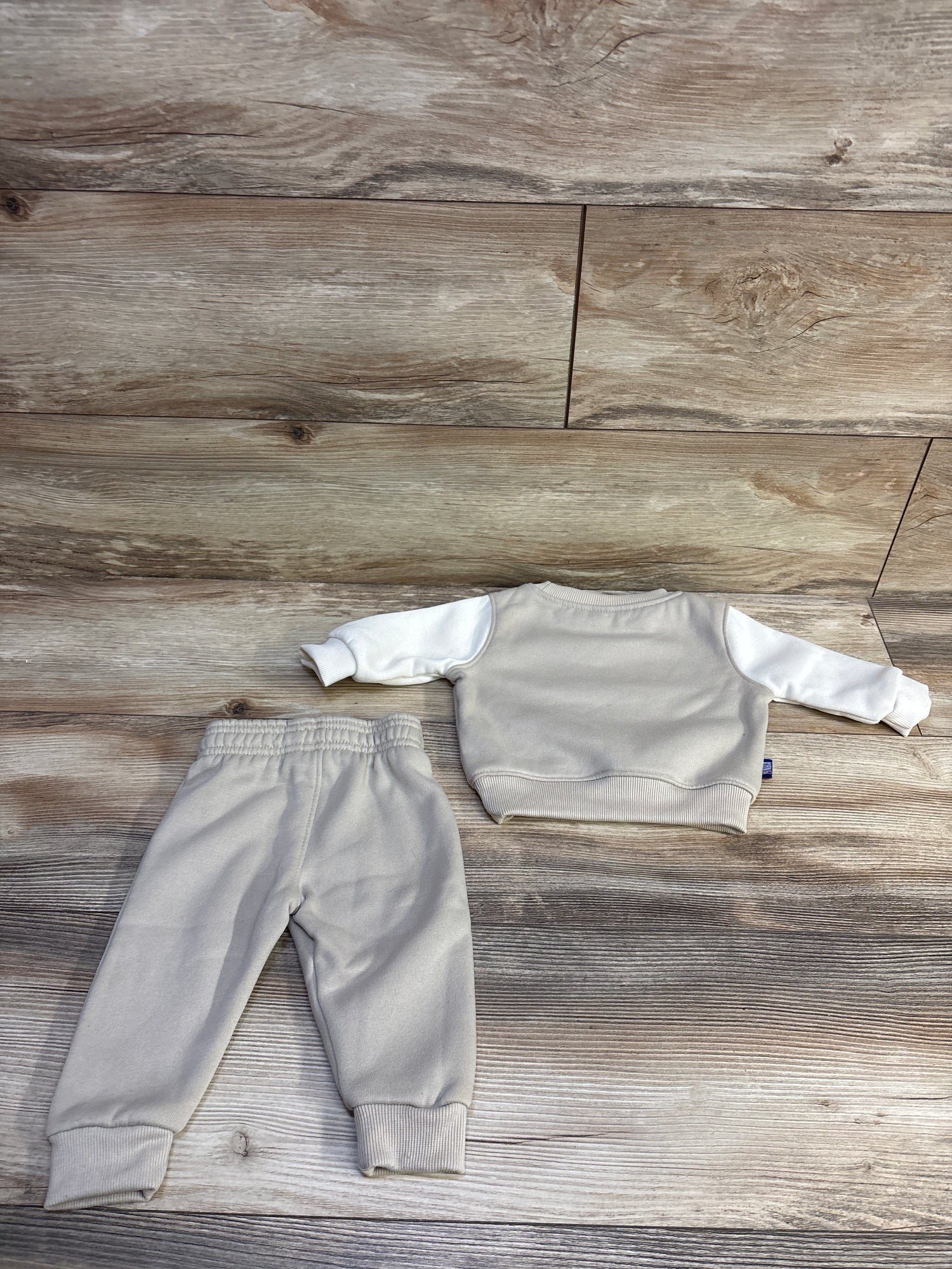 NBA 2pc Sweatshirt & Joggers Set Beige sz 3-6m