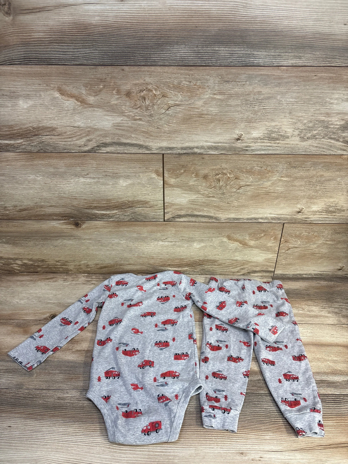 Carter's 2pc Firetruck Bodysuit & Pants Grey sz 24m