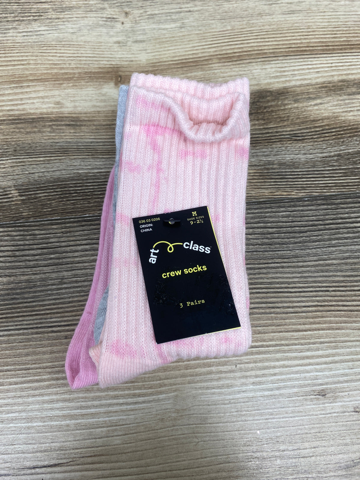 NEW Art Class 3pk Crew Socks Pink sz Medium 9c-2.5Y