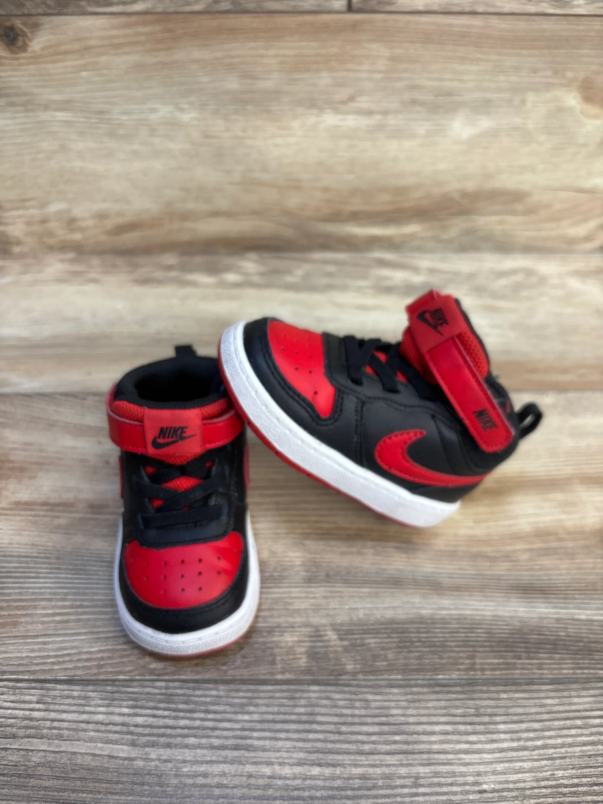 Nike Court Borough Mid 2 TD 'Bred' Sneakers sz 6c