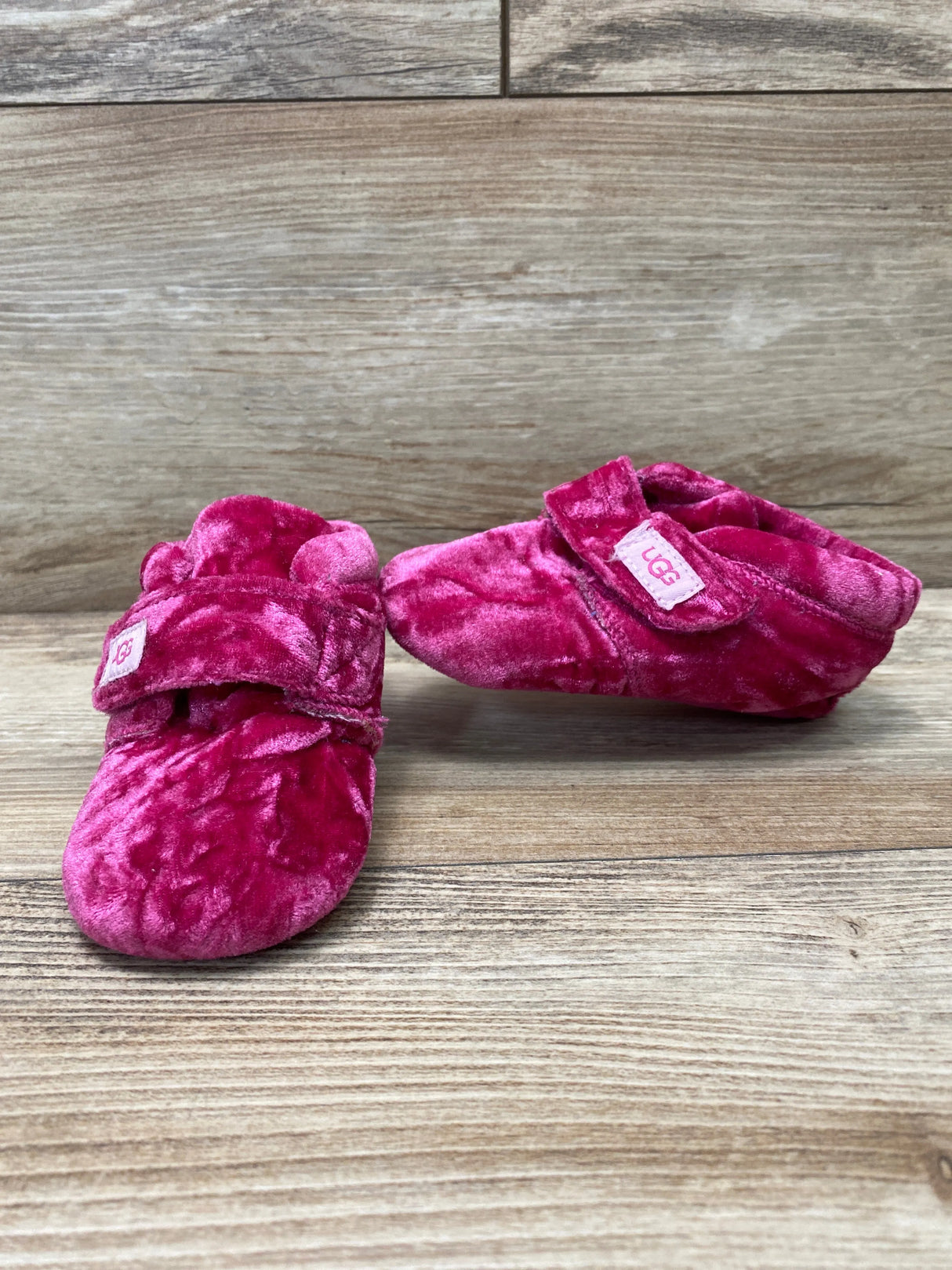 UGG Baby Bixbee Velvet Pink Bootie Slipper Sz 4c/5c