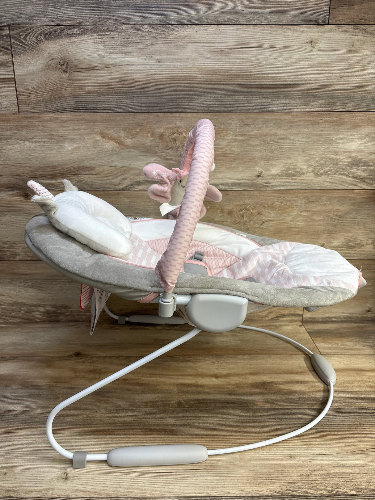 NEW Ingenuity Soothing Baby Bouncer, Flora the Unicorn - Me n Mommy To Be