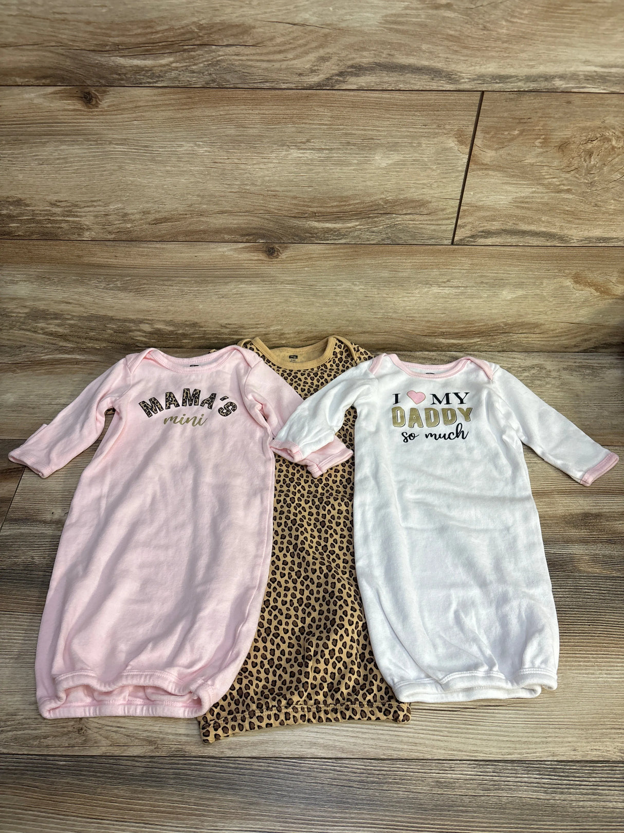 Hudson Baby 3pk Gowns Pink sz 0-6m - Me n Mommy To Be