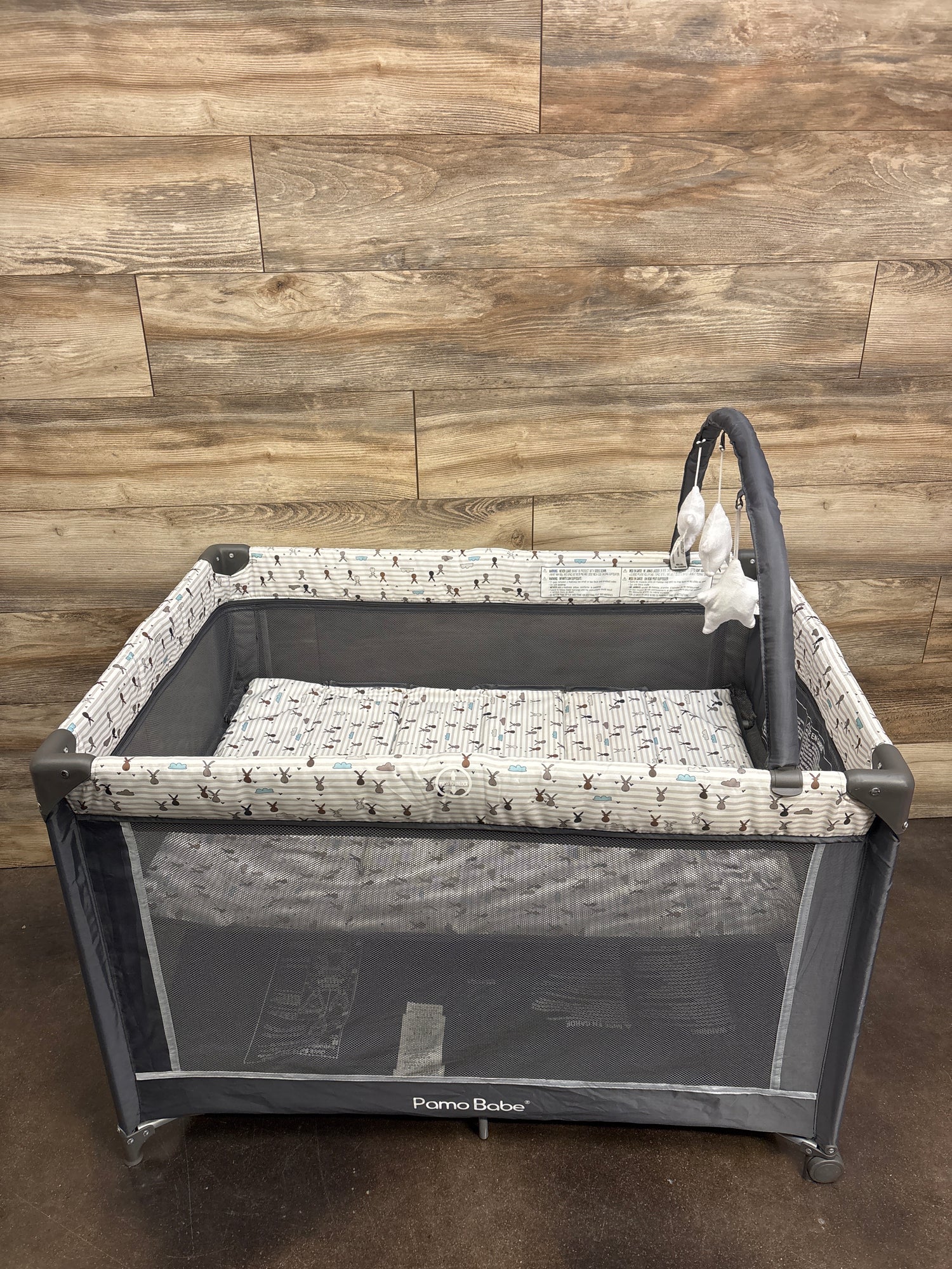 Pamo Babe Playard with Bassinet Grey