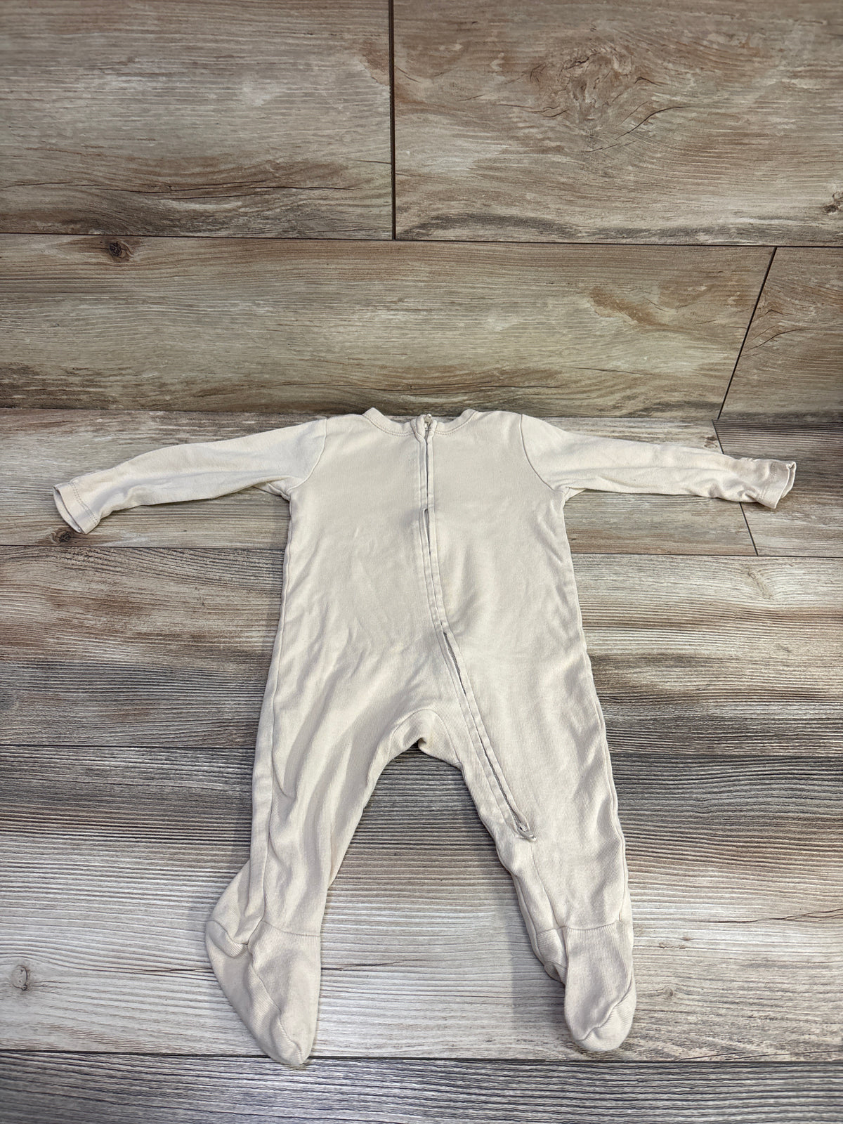 Old Navy Sleeper Beige sz 6-9m