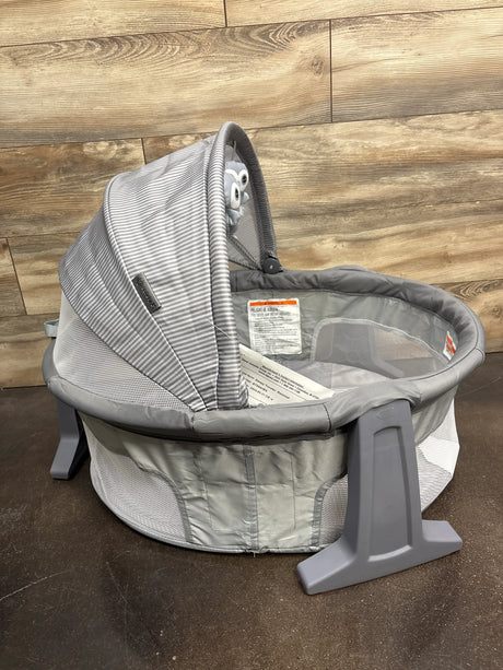 NEW Safety 1st Sleepy Traveler Infant Bassinet in Dreamscape - Me n Mommy To Be