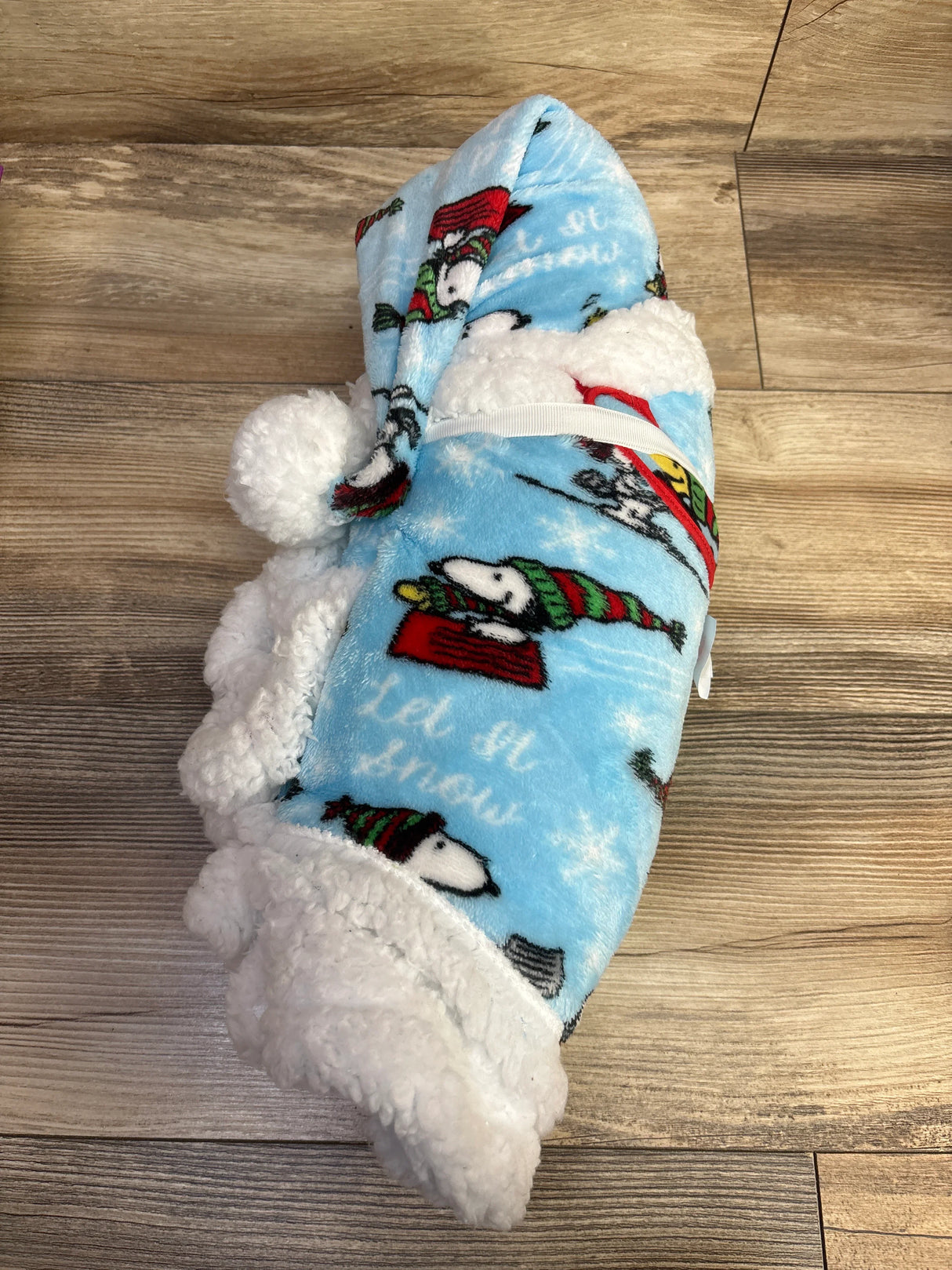 NEW Jay Franco Peanuts Snoopy 3 Piece Holiday Blanket Set