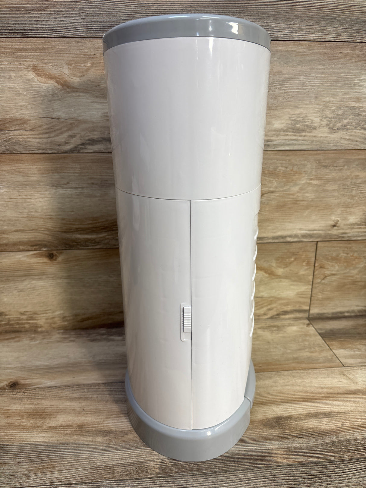Dekor Plus Hands-Free Diaper Pail