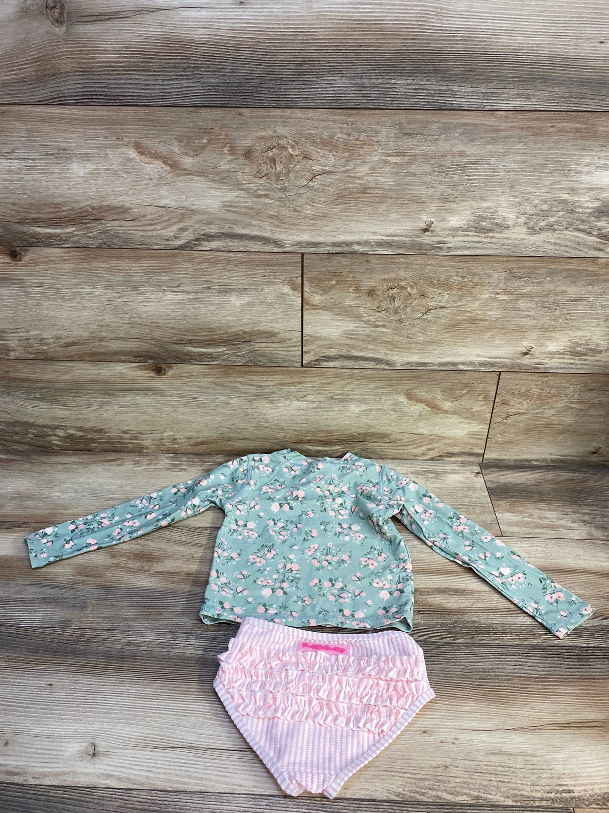 Ruffle Butts 2pc Tea Roses Rashguard Swimsuit Set Green sz 4T