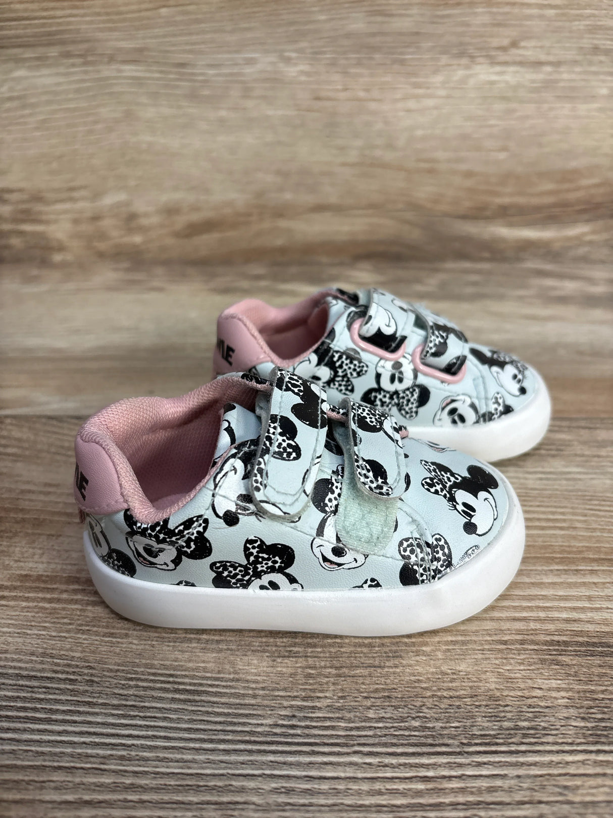 H&M x Disney Minnie Mouse Sneakers Mint sz 2/3c