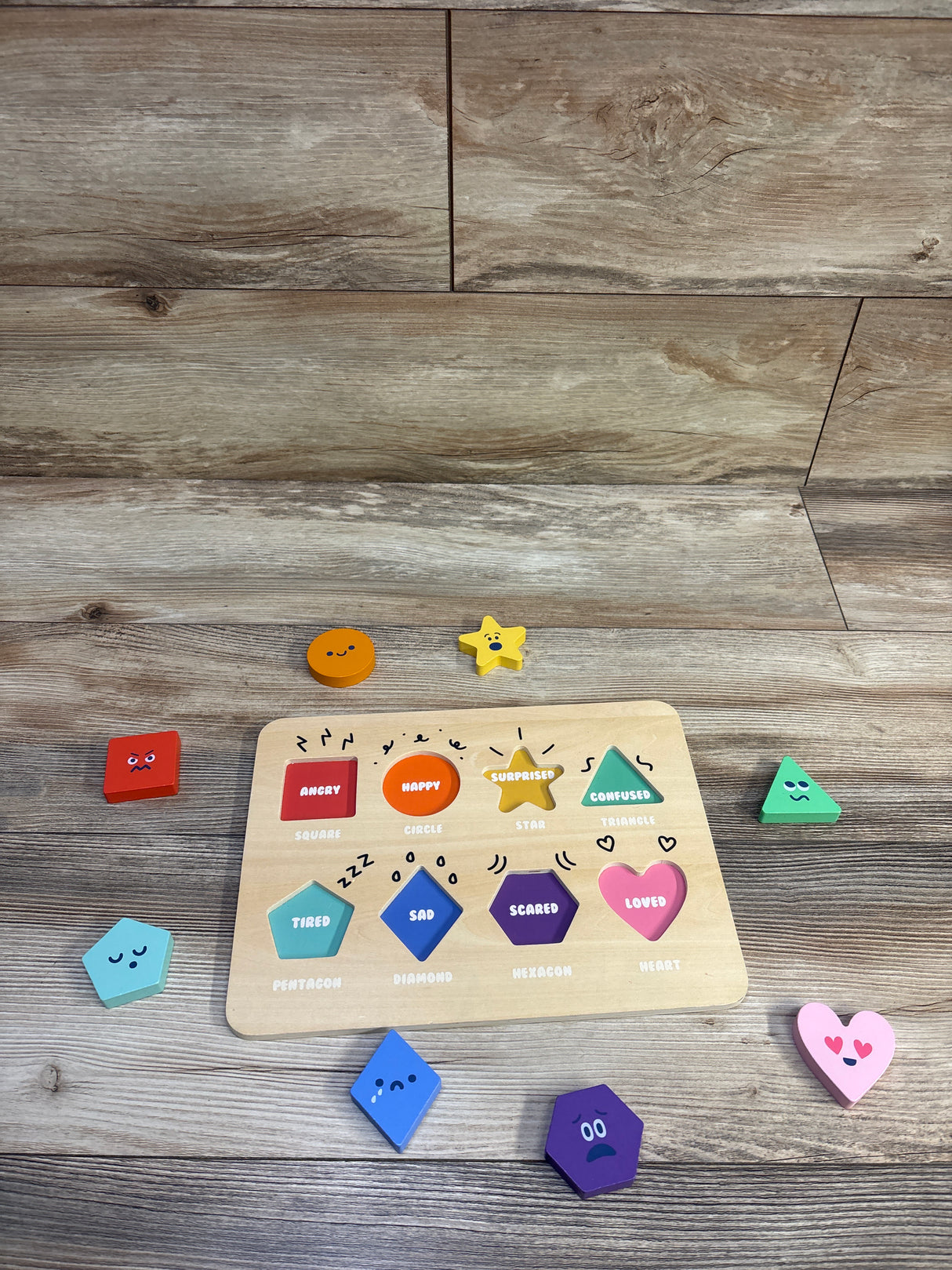 Gigglescape Wooden Shapes Puzzle 8pc