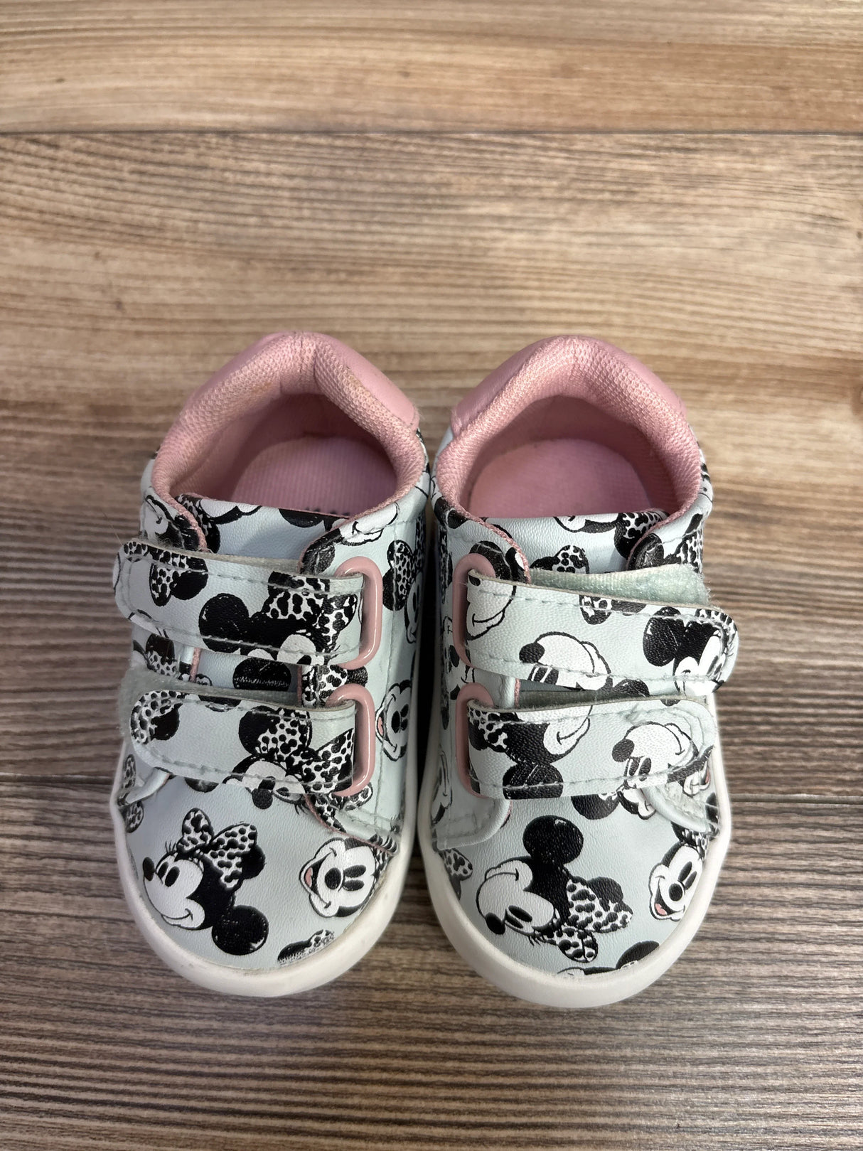 H&M x Disney Minnie Mouse Sneakers Mint sz 2/3c