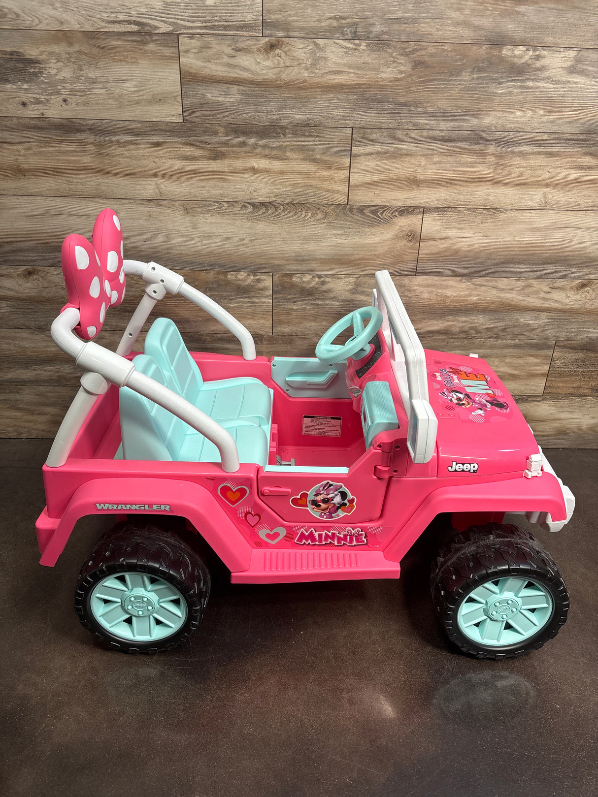 Power Wheels Disney Minnie Mouse Happy Helpers Jeep Wrangler Ride-On